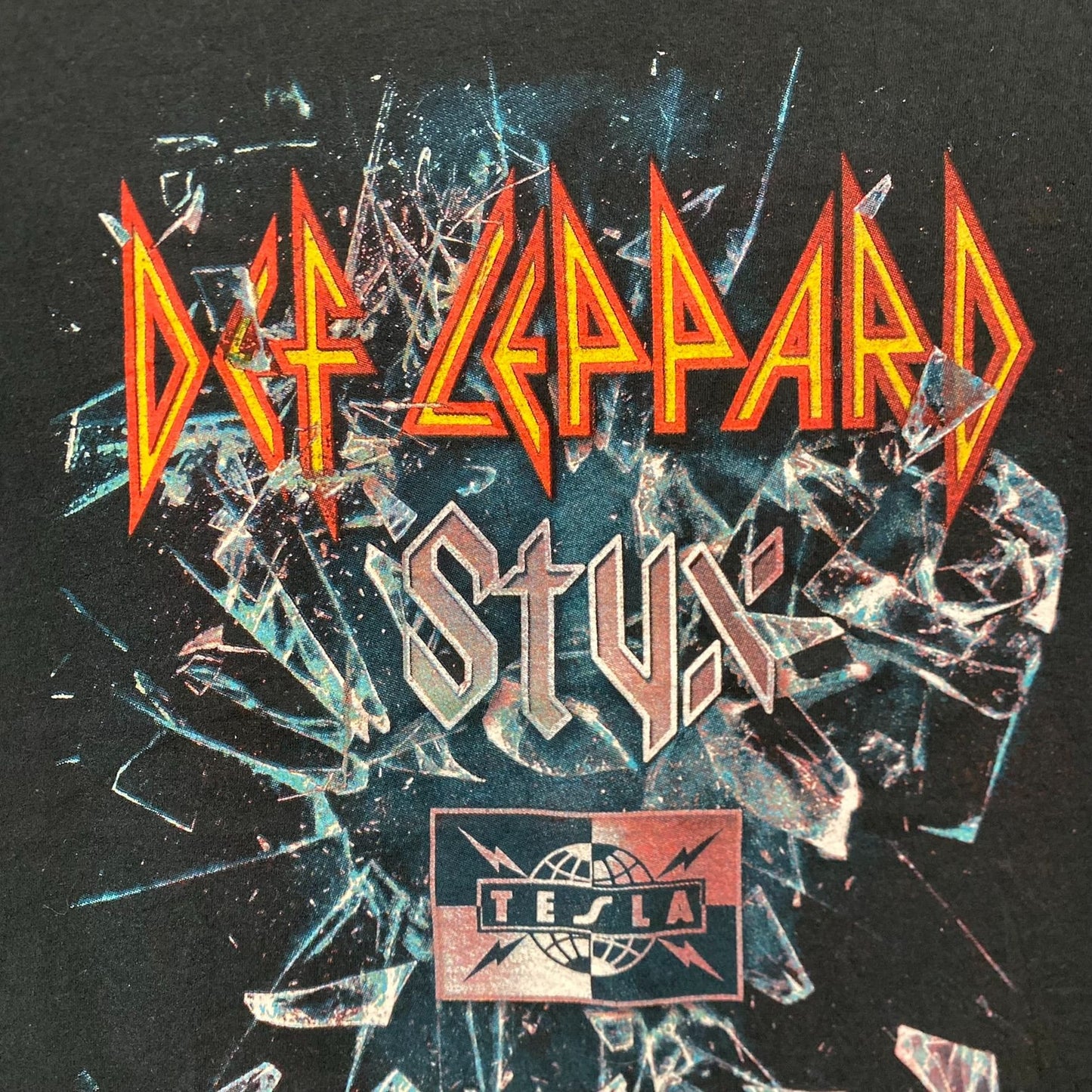 Essential Def Leppard Styx Tesla Rock Metal Band T-Shirt