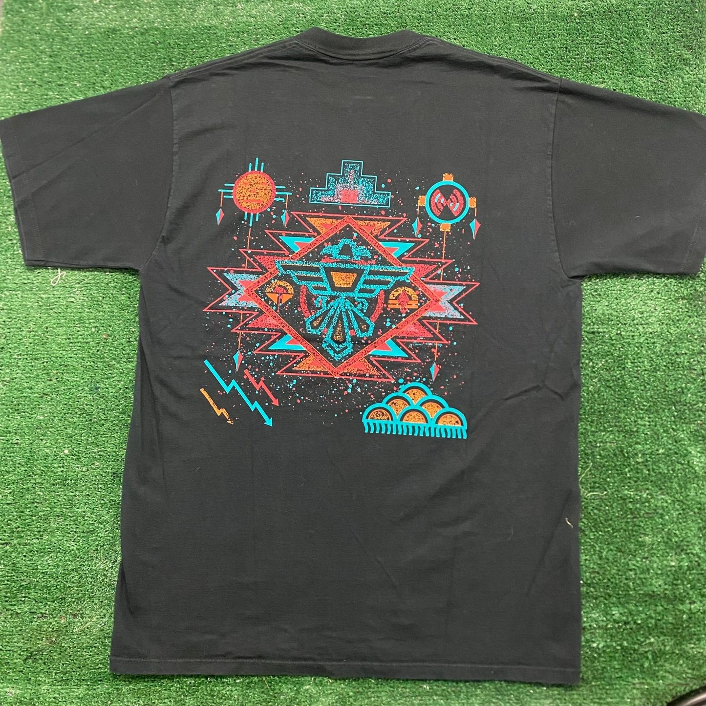 Vintage 90s Utah Native Tribal Shirt Tourist Nature Art Tee