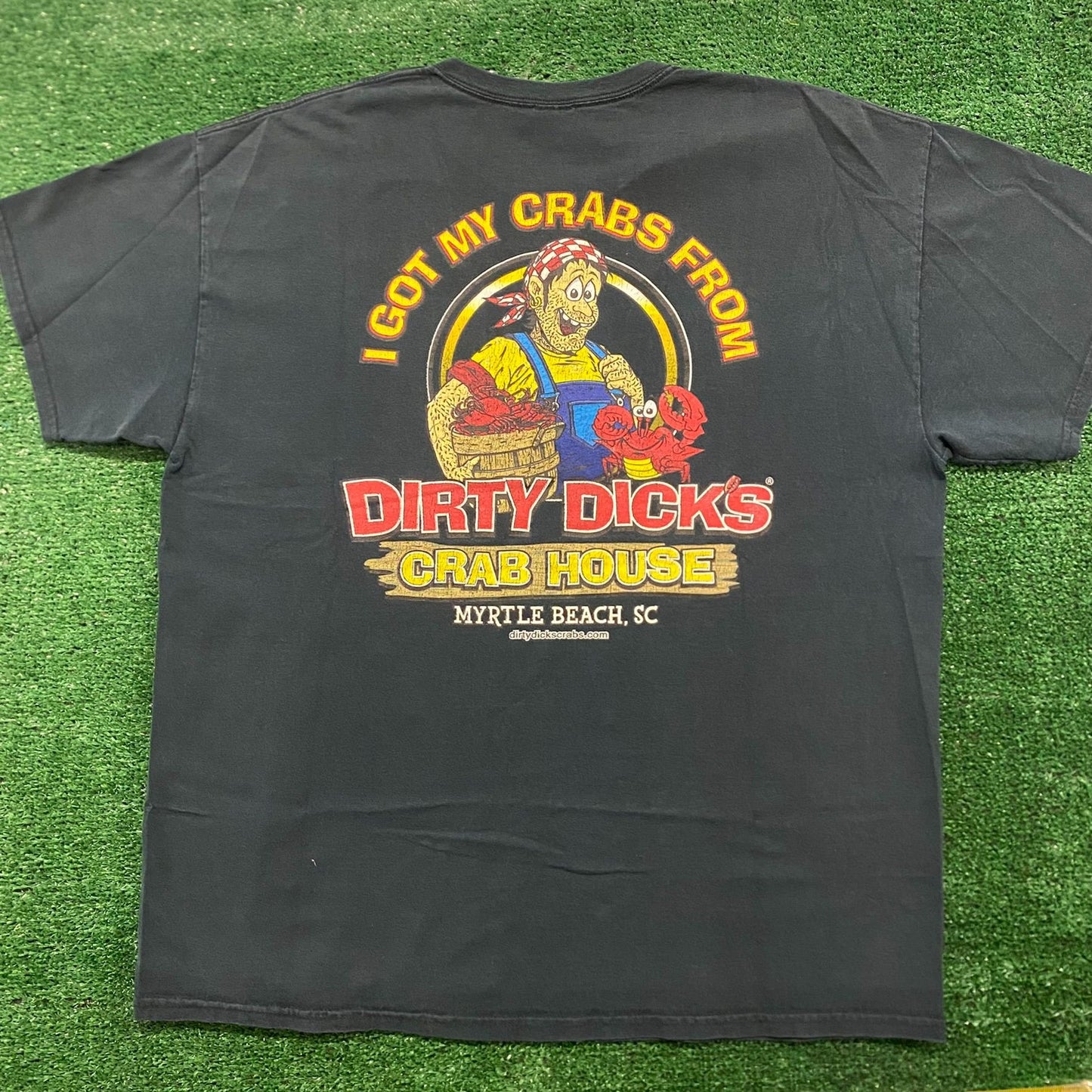 Dirty Dick's Crabs Vintage Myrtle Beach Humor T-Shirt