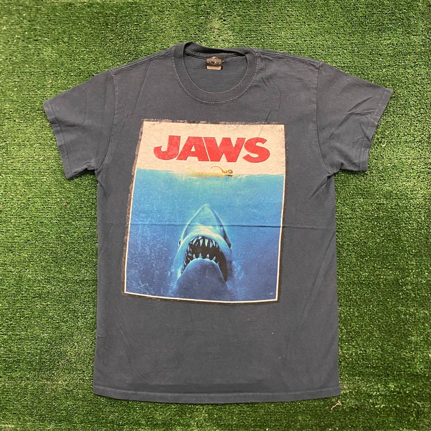 Vintage Y2K Jaws Movie Shark Universal Studios T-Shirt