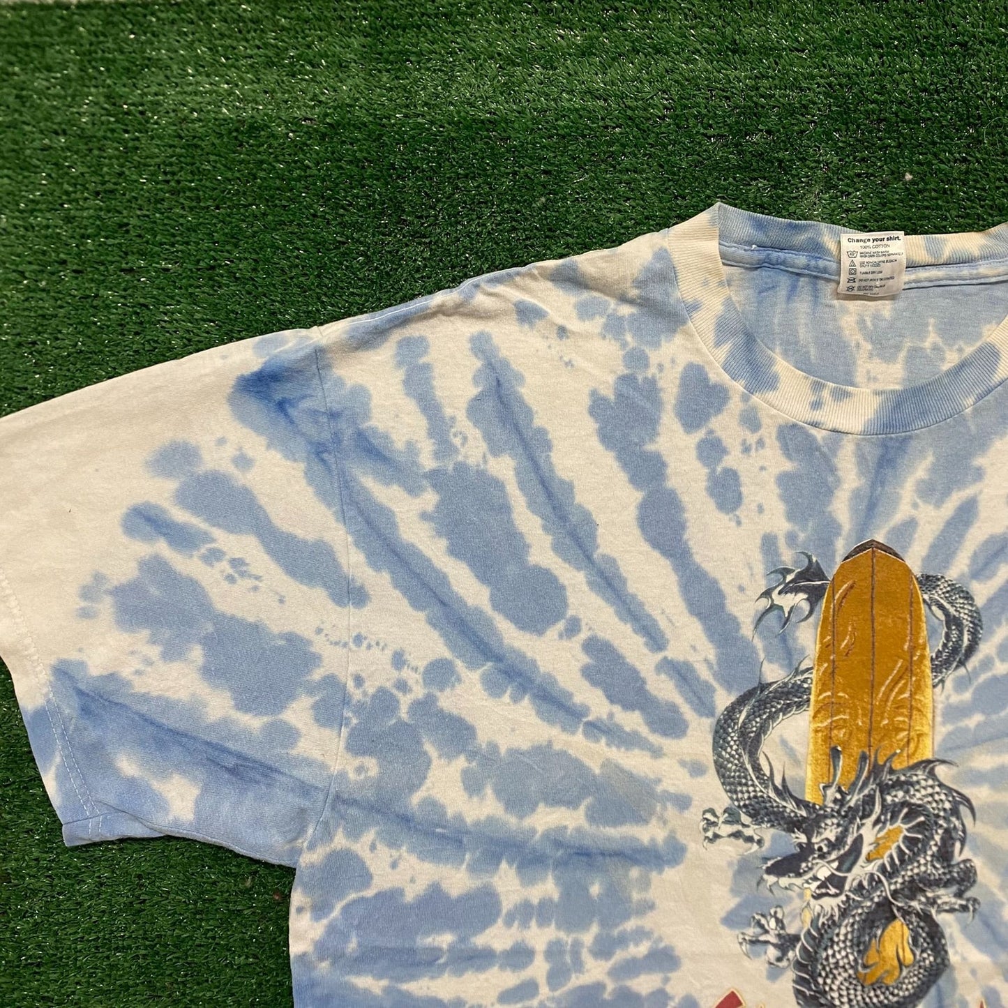 Vintage Y2K Hawaii Dragon Surfboard Tribal Tie Dye Tee