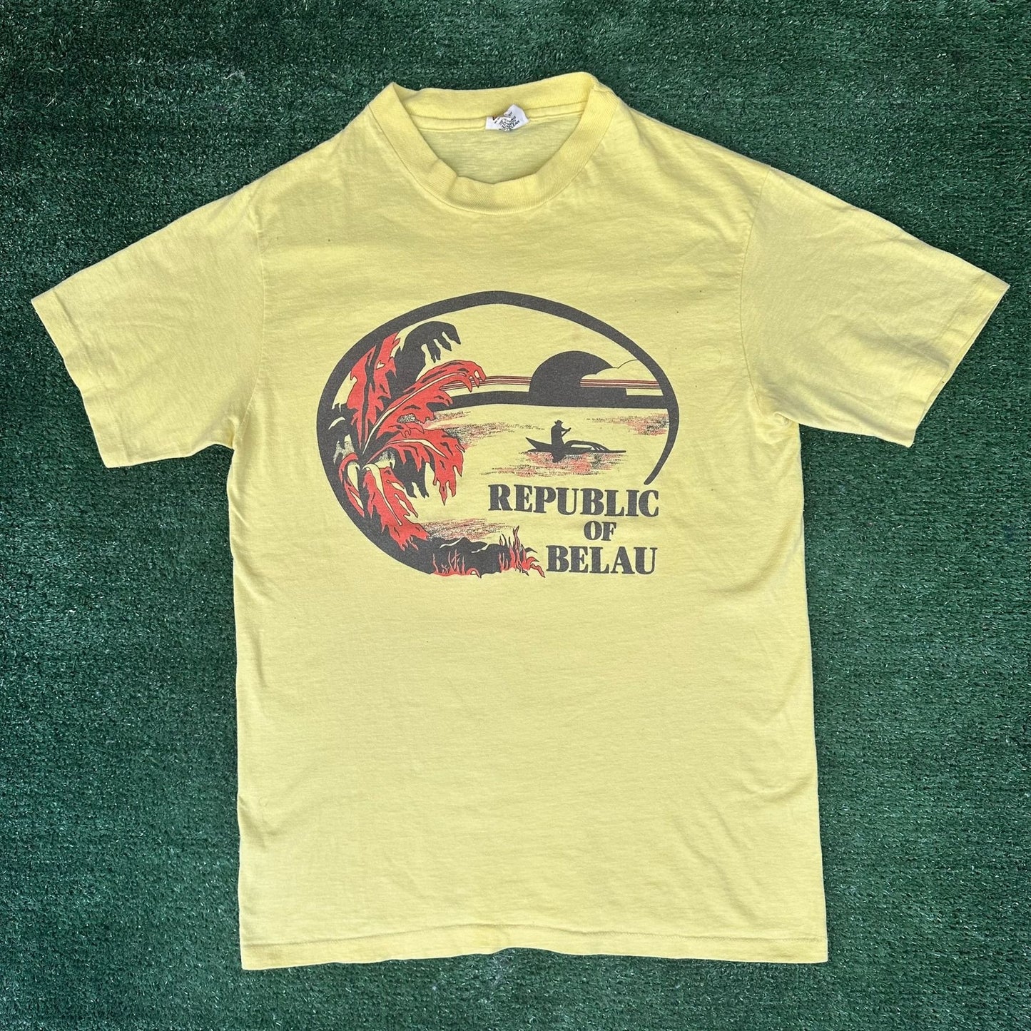 Vintage 70s Palau Pacific Island T-Shirt Tropical Surf Pastel Single Stitch M