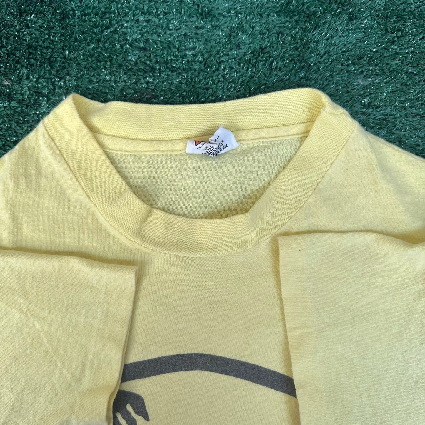 Vintage 70s Palau Pacific Island T-Shirt Tropical Surf Pastel Single Stitch M