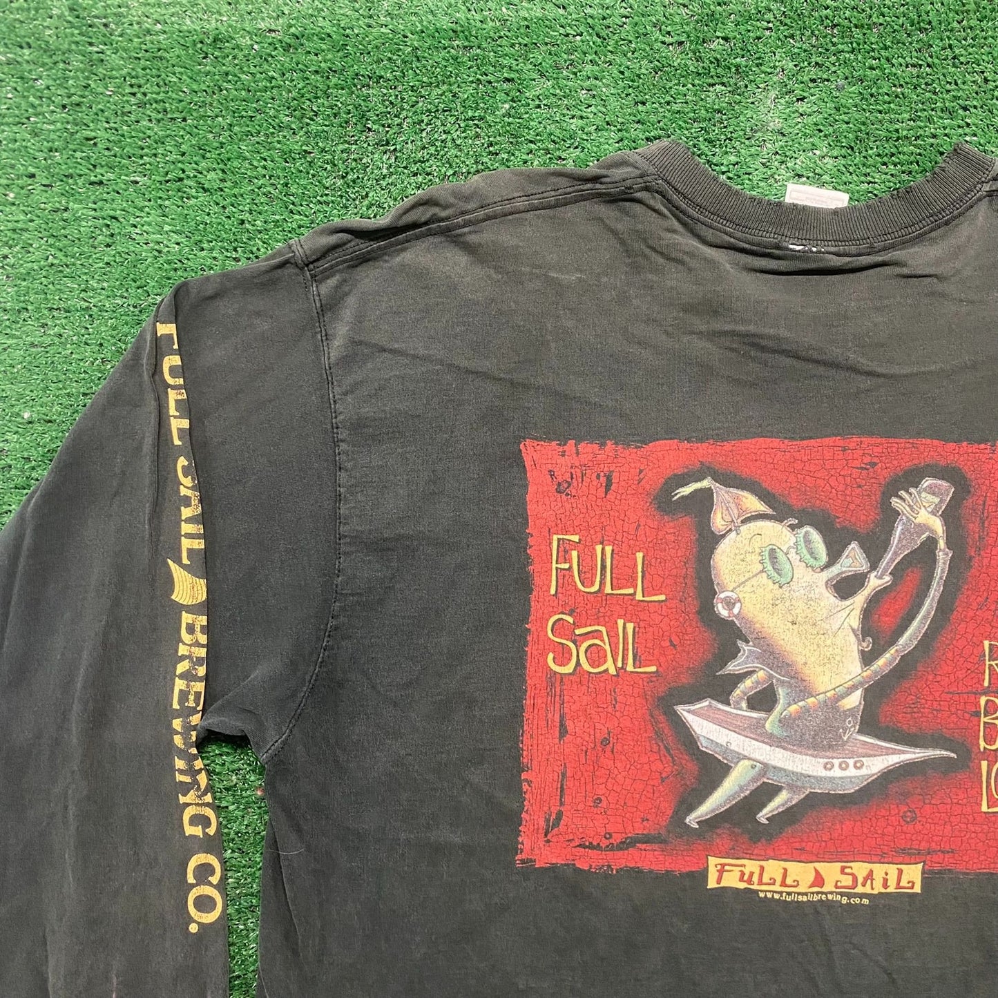 Vintage 90s Full Sail Beer Sun Faded Alcohol T-Shirt