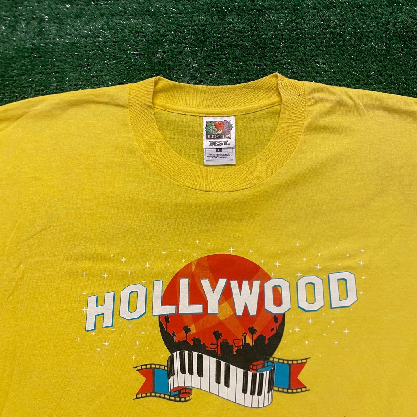 Vintage Y2K Hollywood California Tourist Souvenir T-Shirt