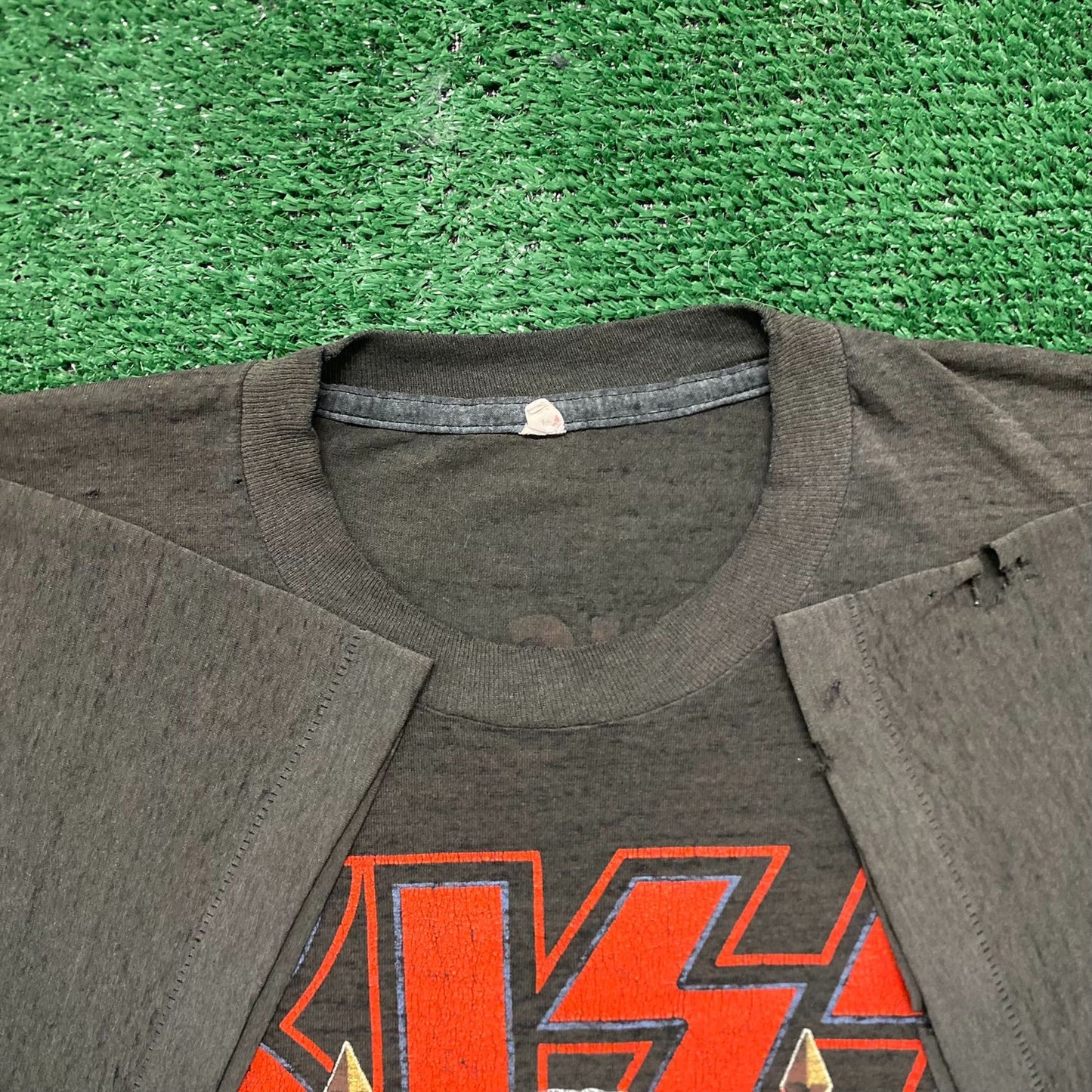 Vintage 80s KISS Gene Simmons Dirty Job Metal Band T-Shirt