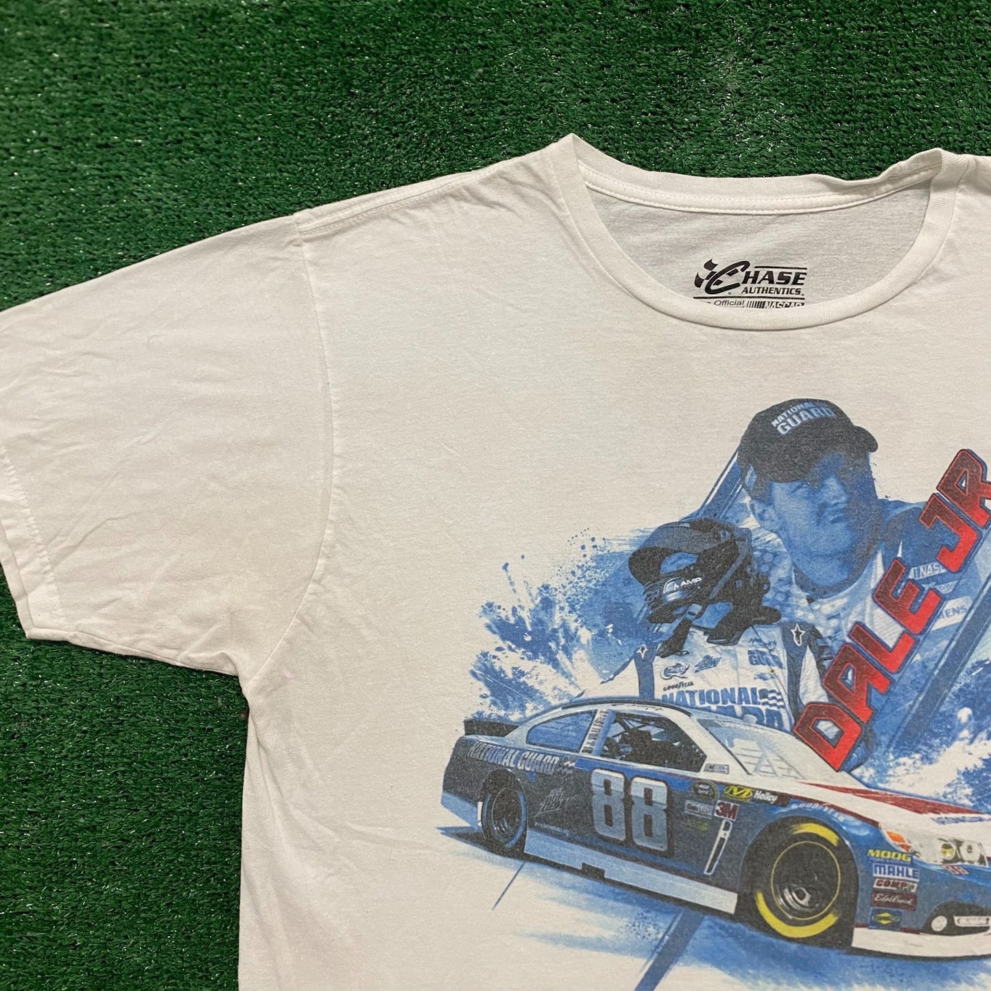 Vintage Y2K Baggy Essential Dale Earnhardt NASCAR T-Shirt