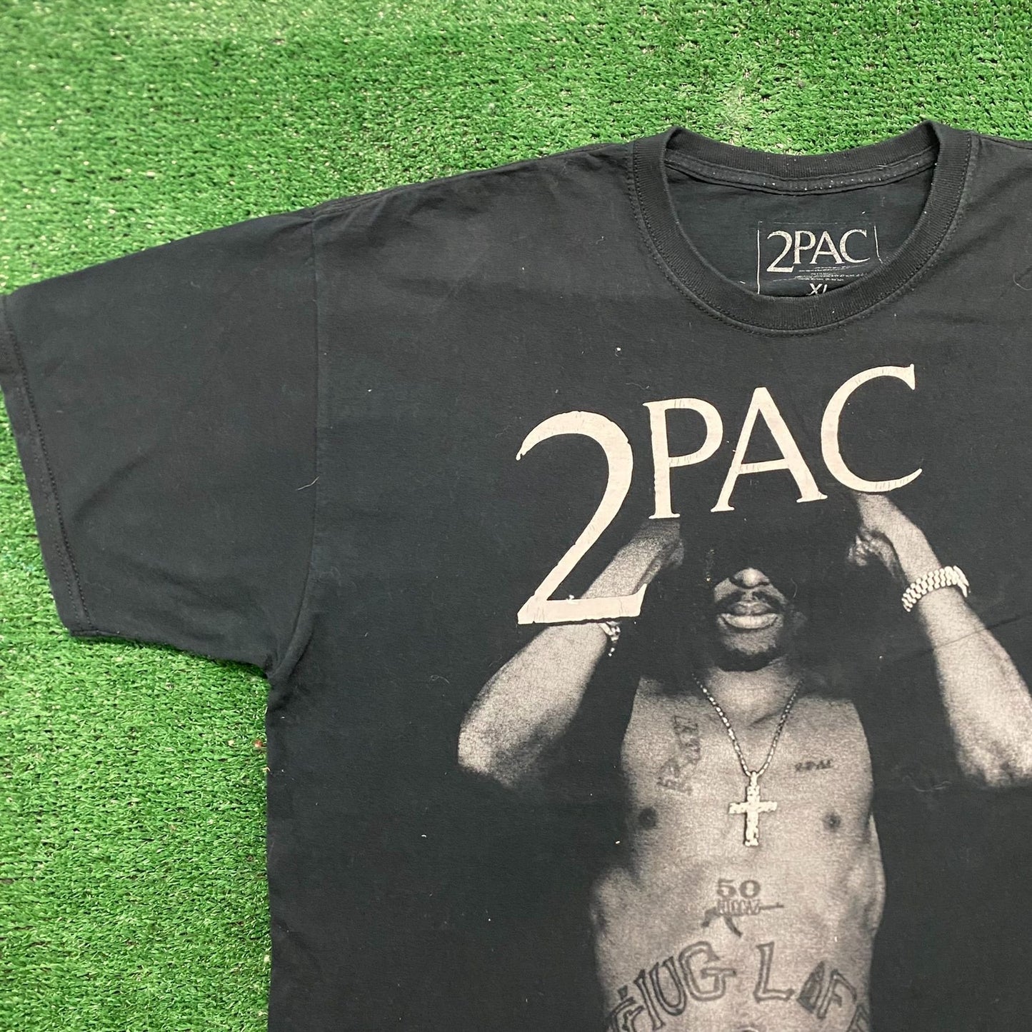 Vintage Y2K Baggy 2PAC Tupac Essential Rap Tee