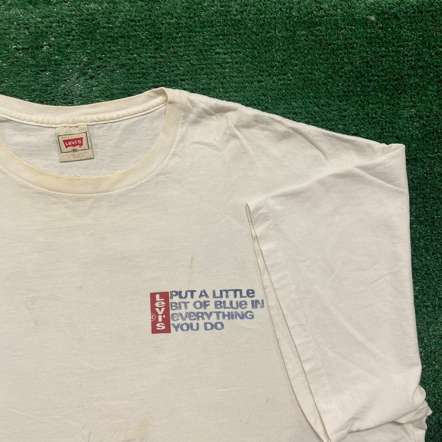 Vintage 90s Levi's Quote Slogan Baggy Single Stitch Tee