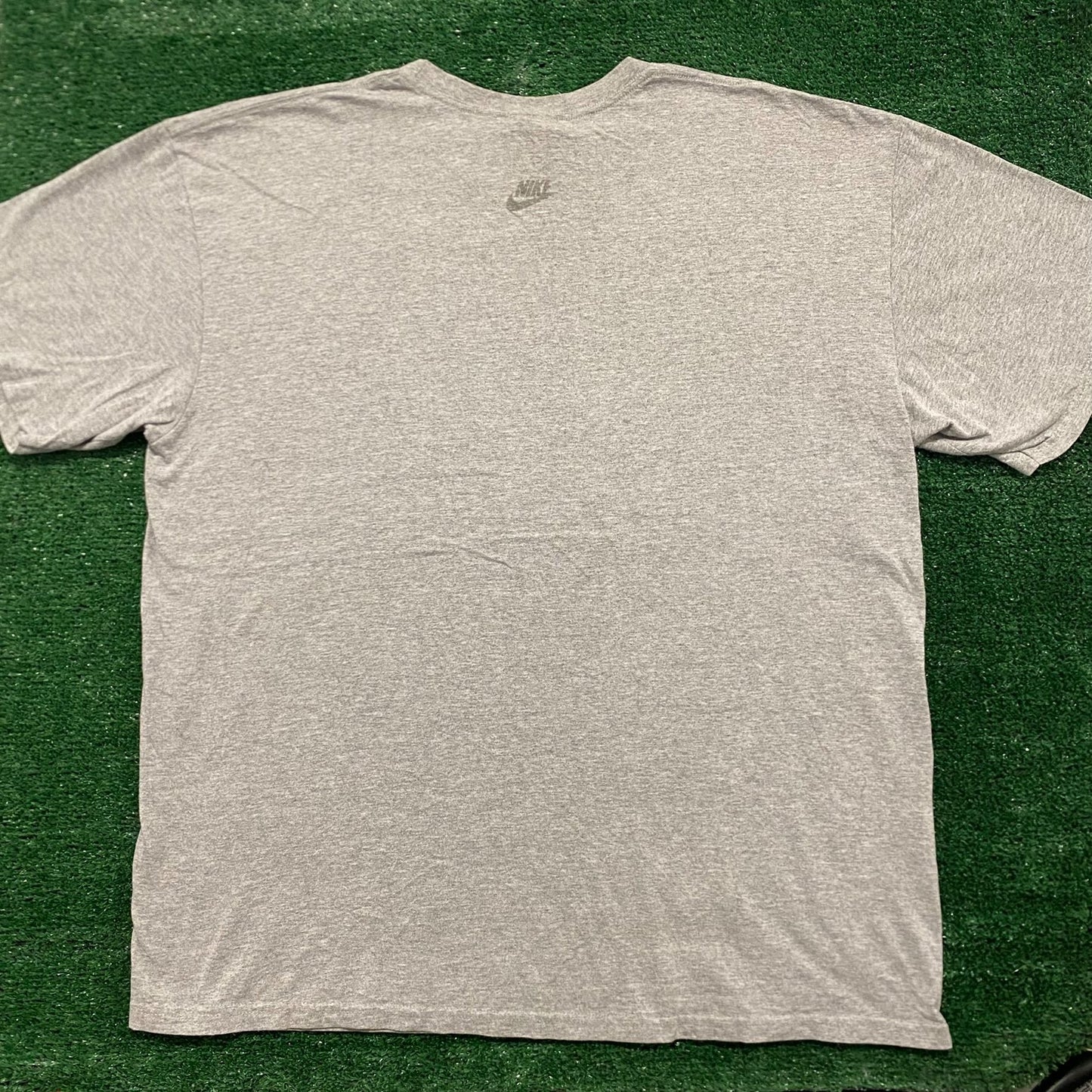 Vintage Y2K Nike Spell Out Swoosh Center Logo Essential Tee