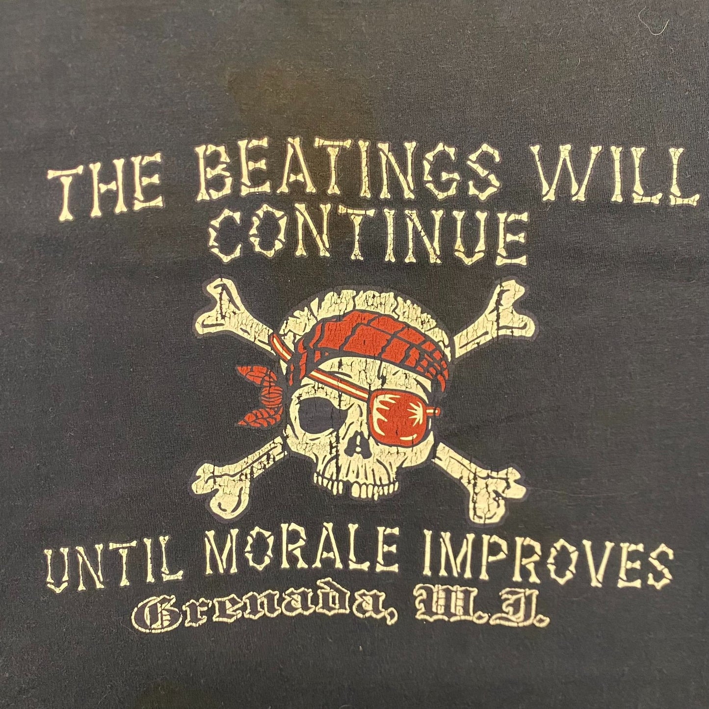 Vintage 2000s Pirate Crew Skull Tourist Humor T-Shirt