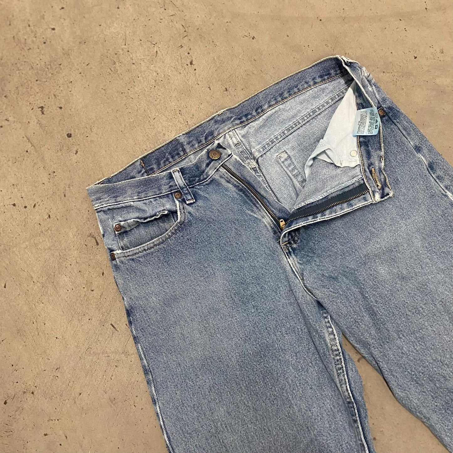 Vintage Y2K Wrangler Faded Essential Relaxed Fit Denim Jeans