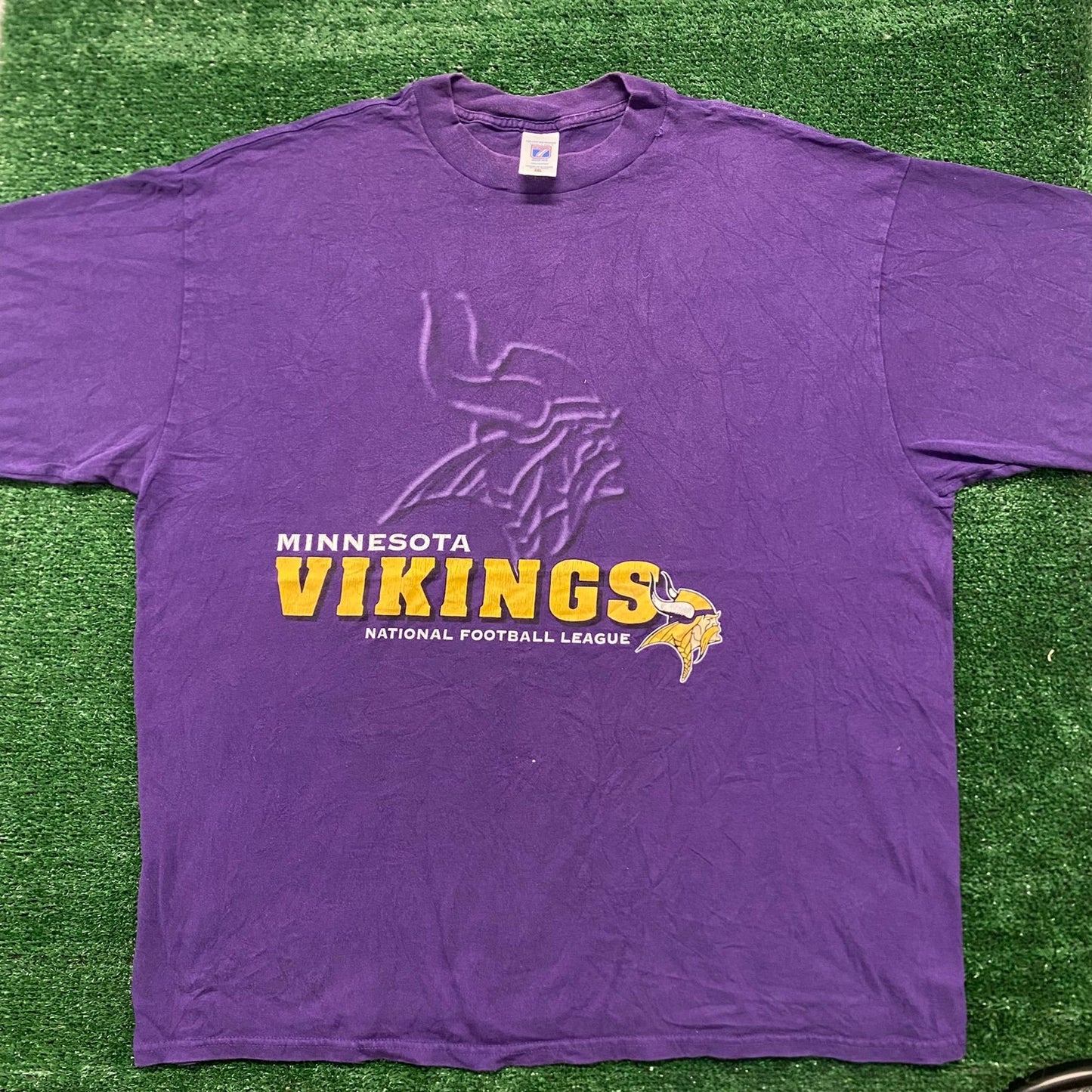 Vintage 90s Minnesota Vikings Football Essential Sports Tee