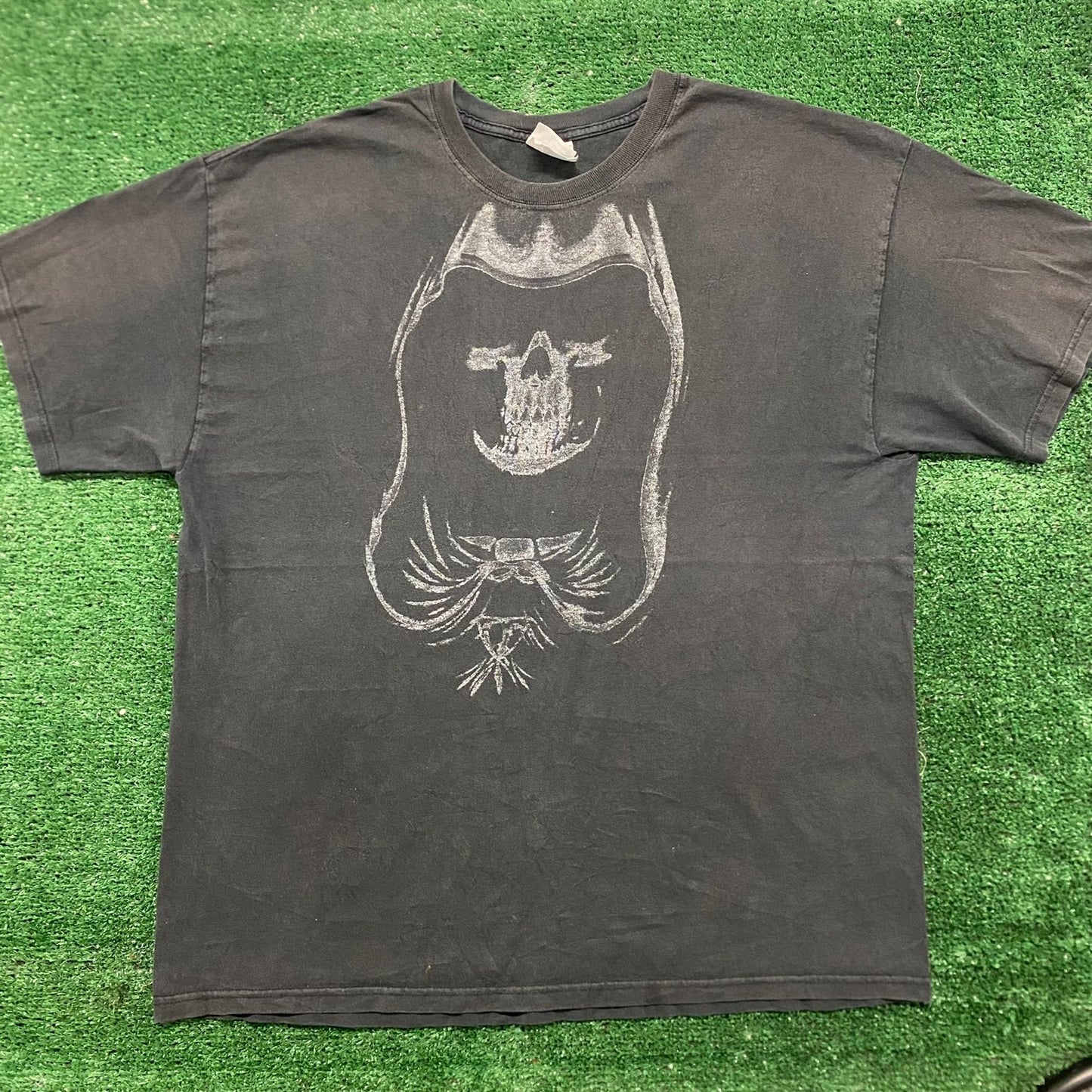 Vintage Y2K Grim Reaper Skull Sun Faded Goth Emo Drill Tee