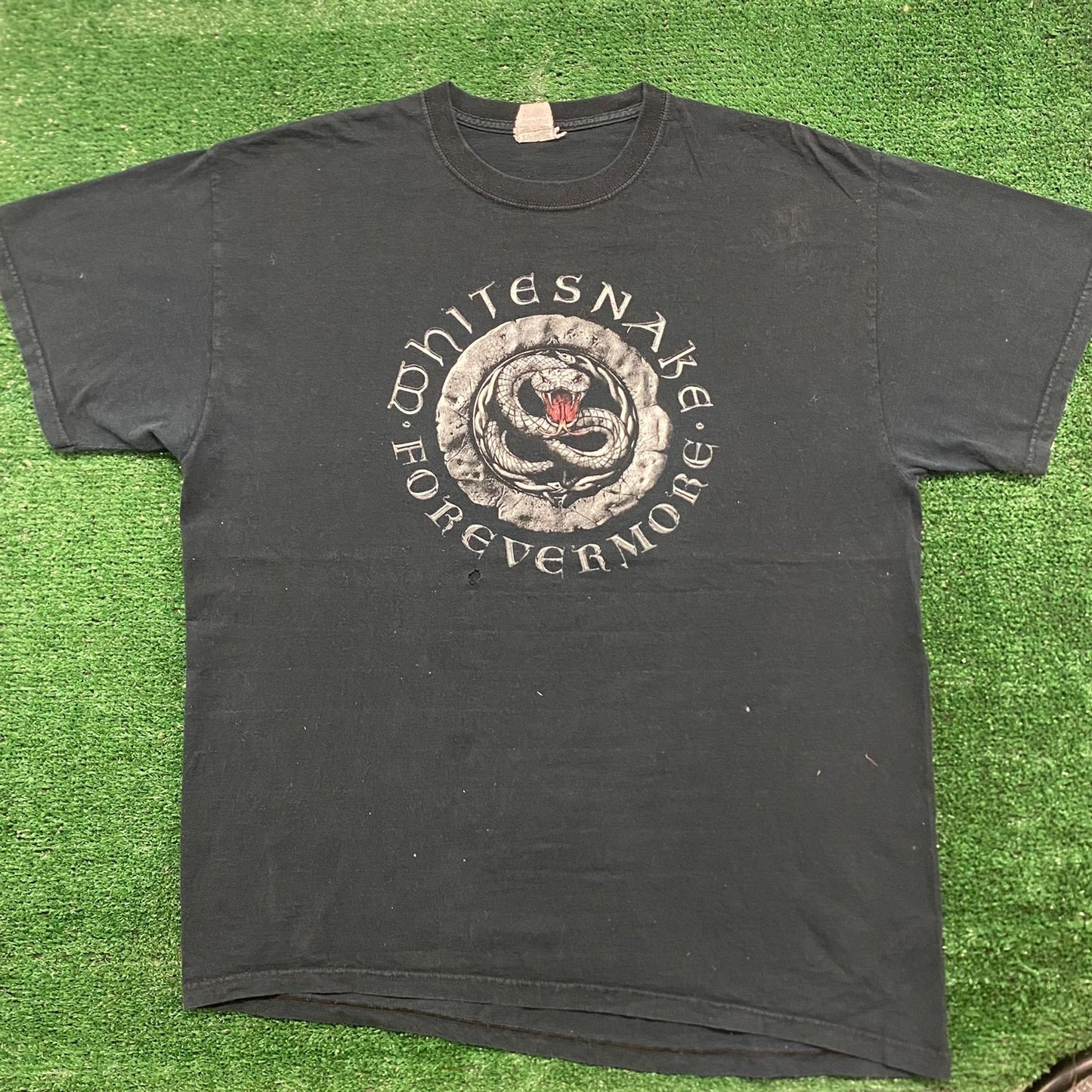 Vintage Y2K Whitesnake Forevermore Metal Rock Band T-Shirt