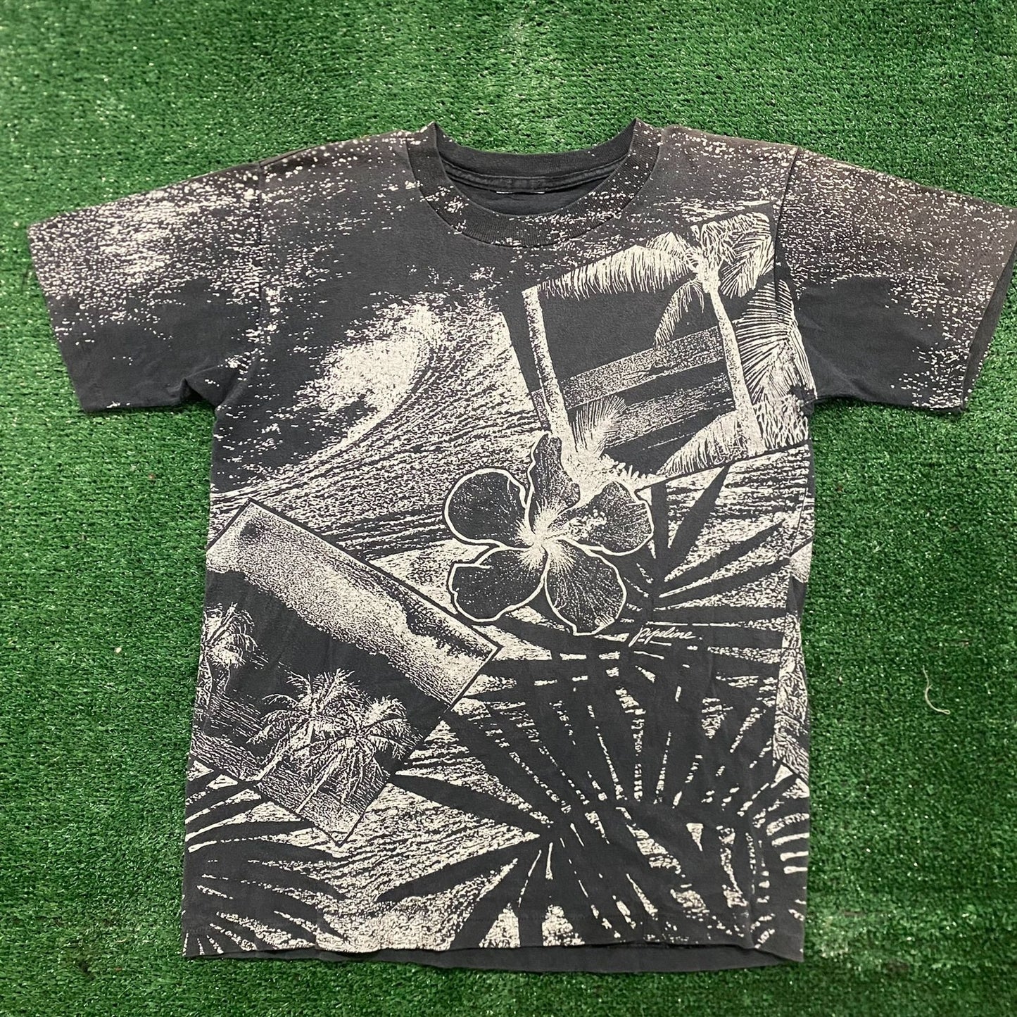 Vintage 80s Hawaii Nature AOP Tropical Beach Sun Faded Tee