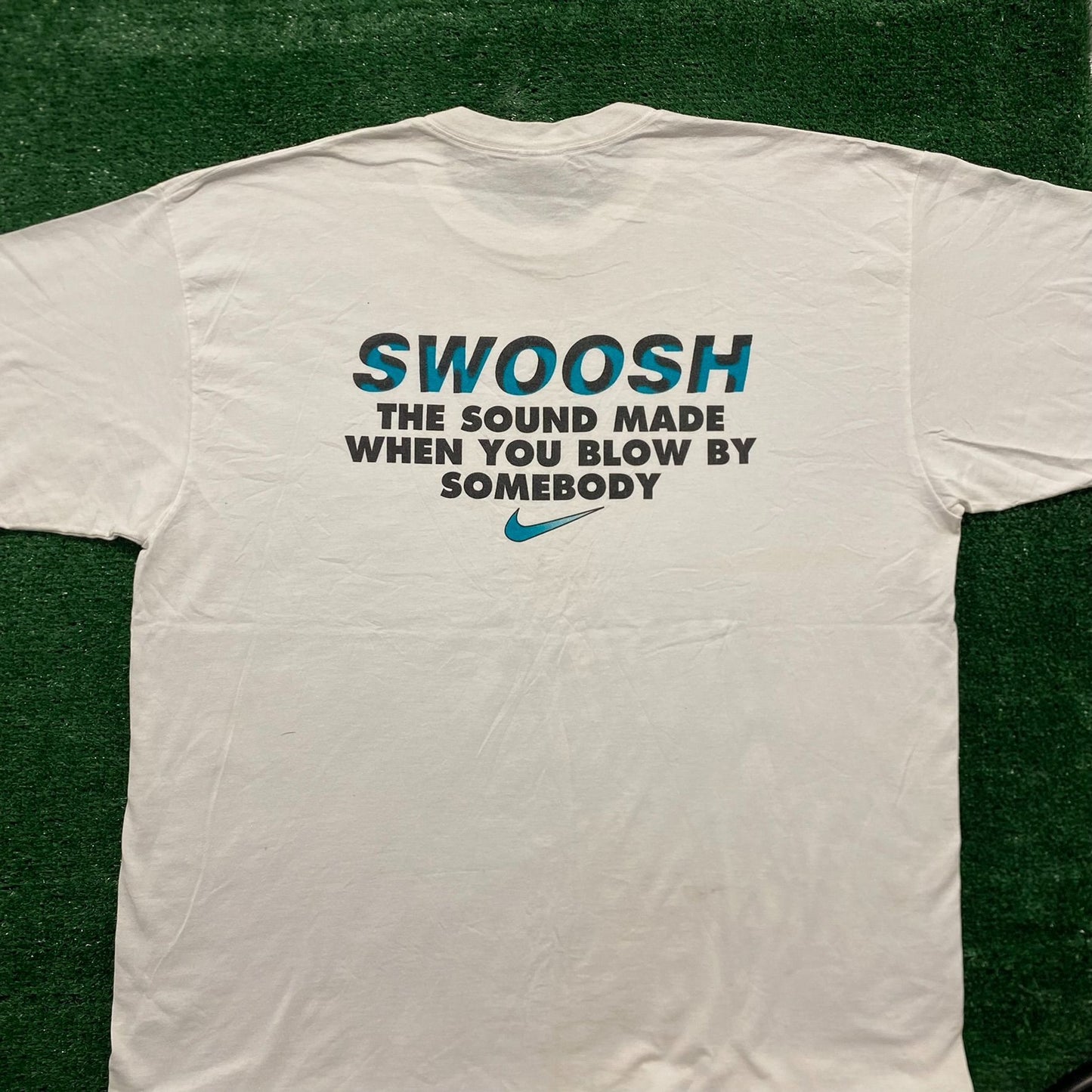 Vintage 90s Essential Baggy Nike Center Swoosh T-Shirt