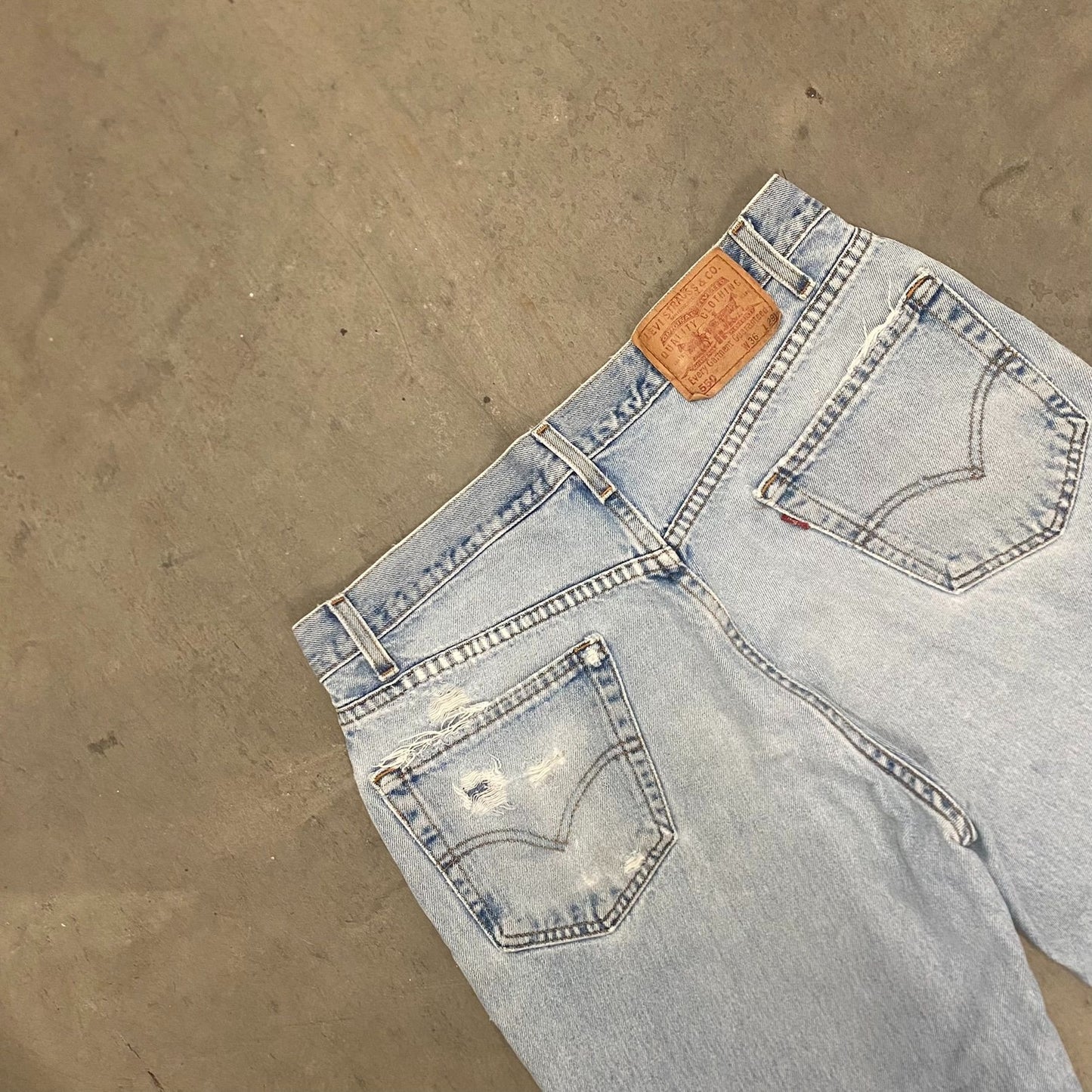 Vintage 90s Levi's 550 Jeans Distressed Faded Denim Pants