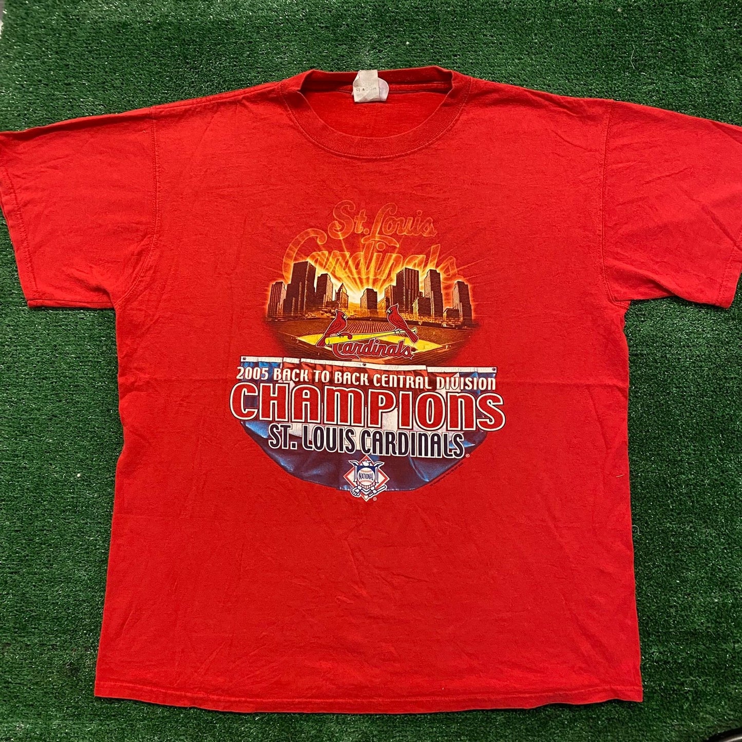 Vintage Y2K St. Louis Cardinals Baseball Champions MLB Tee