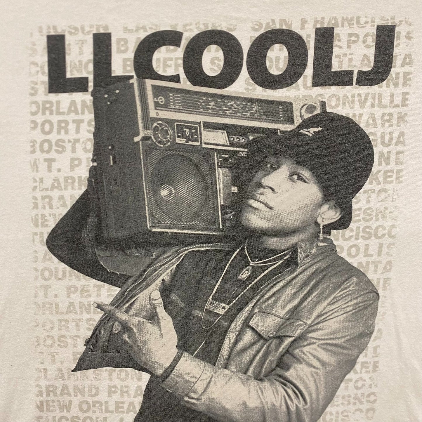 Vintage Y2K LL Cool J Essential 2000s Rap Hip Hop Tee