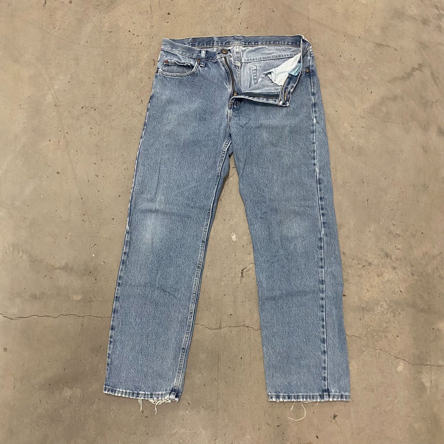 Vintage Y2K Wrangler Faded Essential Relaxed Fit Denim Jeans