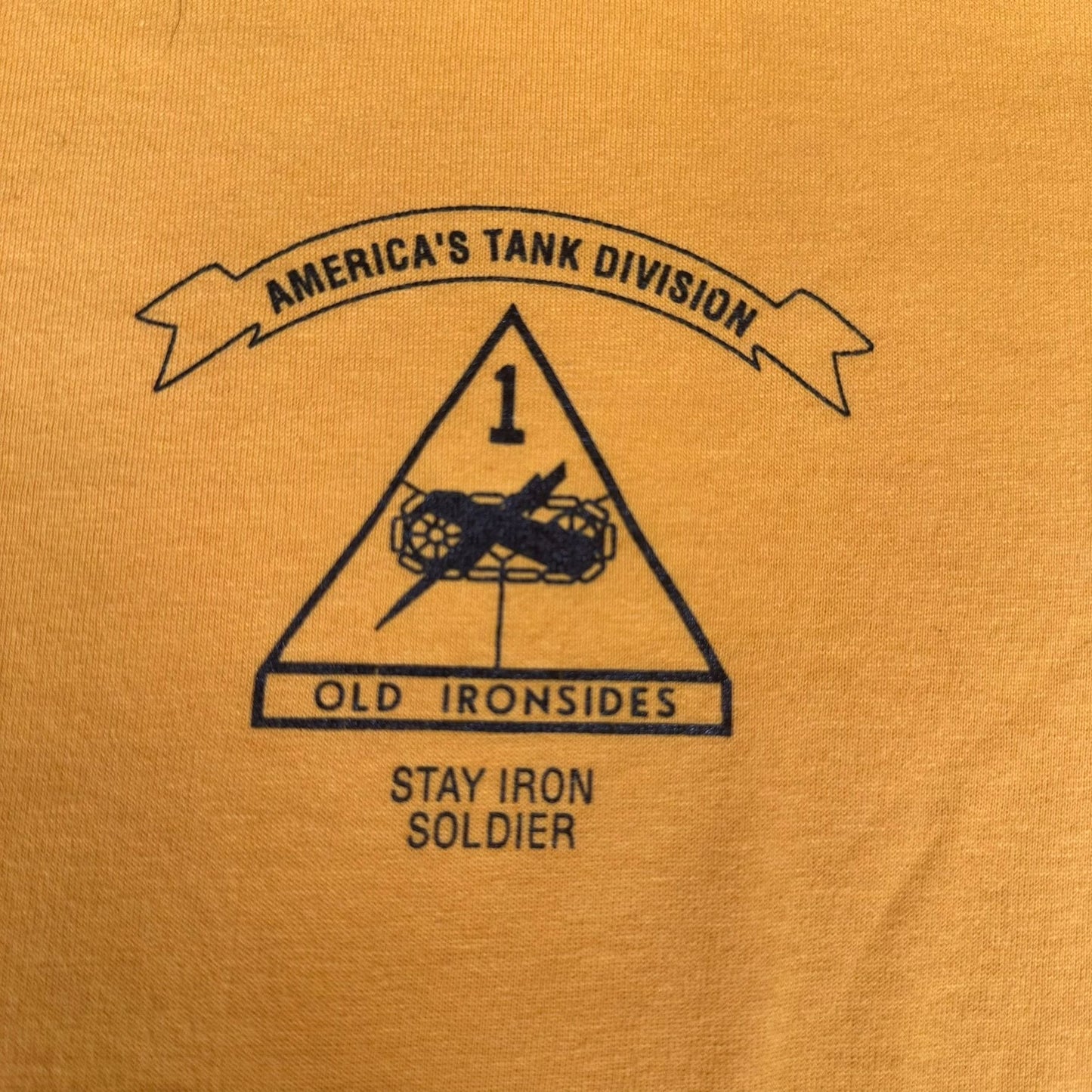 Vintage 80s US Army 1st Armored Division T-Shirt Military Old Ironsides Yellow L