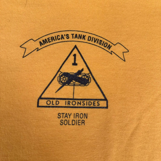 Vintage 80s US Army 1st Armored Division T-Shirt Military Old Ironsides Yellow L