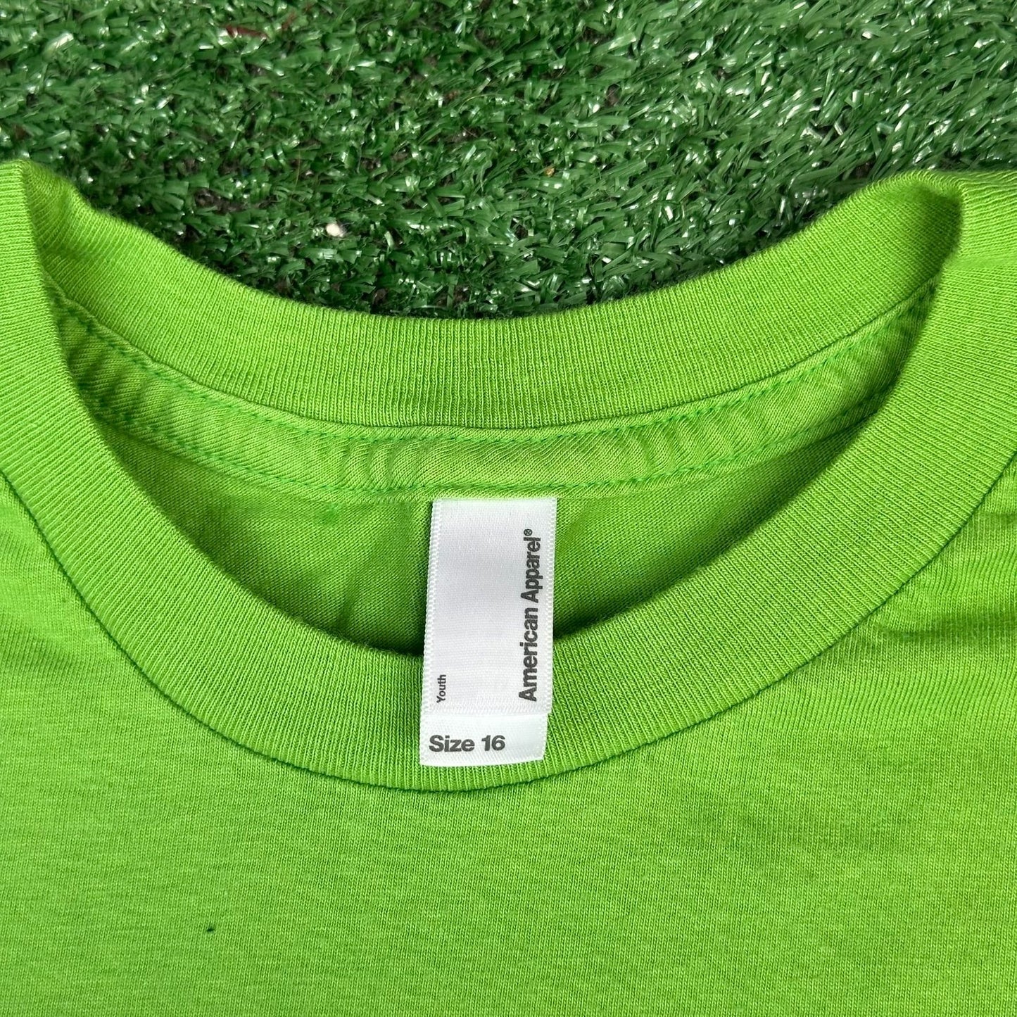 Vintage Y2K Apple Camp Adventures T-Shirt Lime Green Education Rare Tech Promo