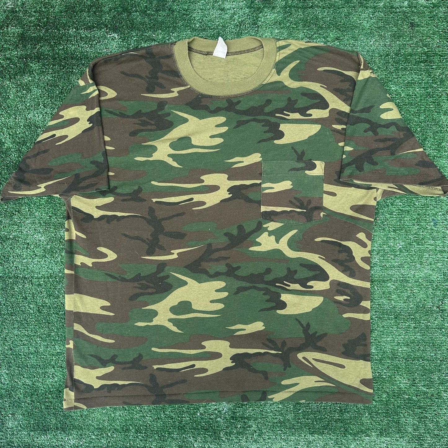 Vintage 80s Ranger M81 Woodland Camo T-Shirt Grunge Punk Single Stitch Paper Thin