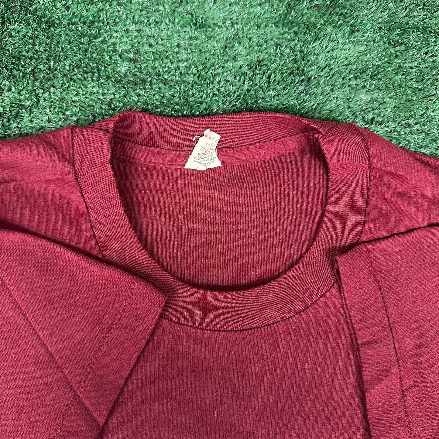 Vintage 80s OWU Ohio Wesleyan Owl T-Shirt Maroon Single Stitch 50/50 Collegiate