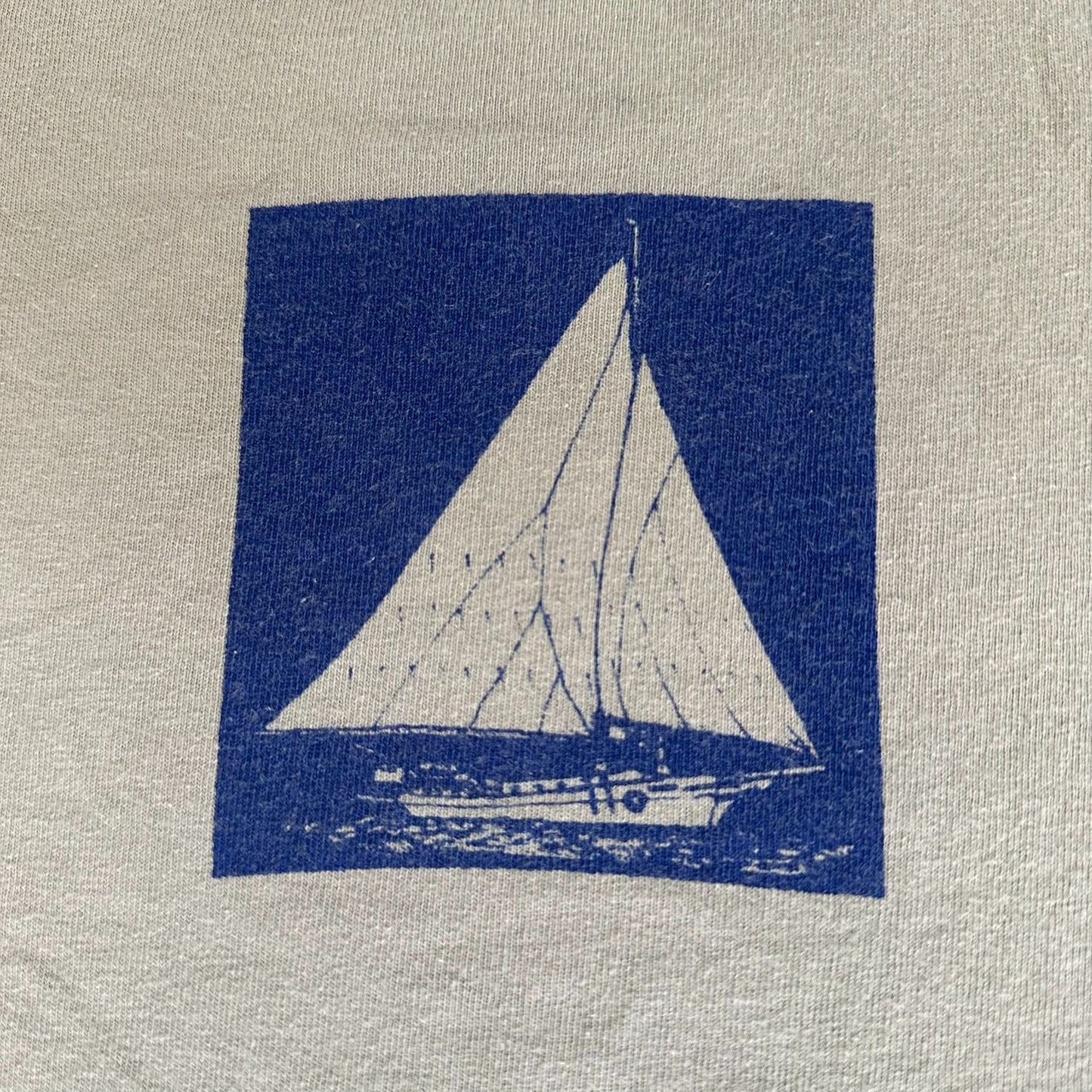 Vintage Y2K Nautical Sailboats T-Shirt Coastal Preppy Beige L Streetwear