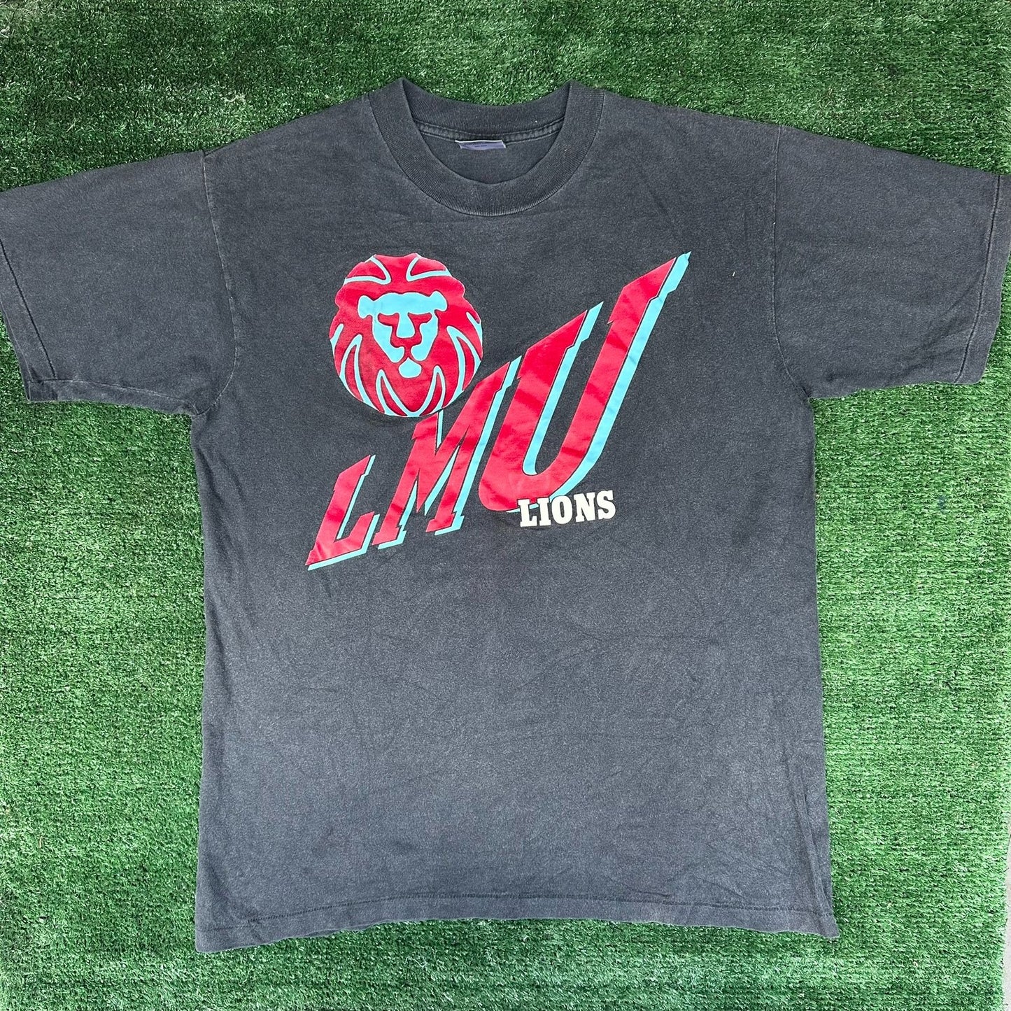 Vintage 90s LMU Loyola Marymount Lions T-Shirt Faded Black XL Single Stitch