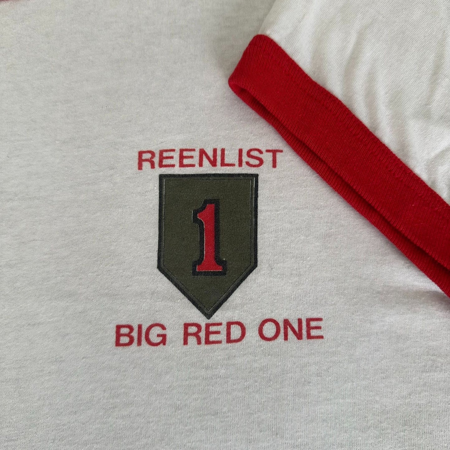 Vintage 80s US Army 1st Infantry Division Ringer T-Shirt 1ID Big Red One White M