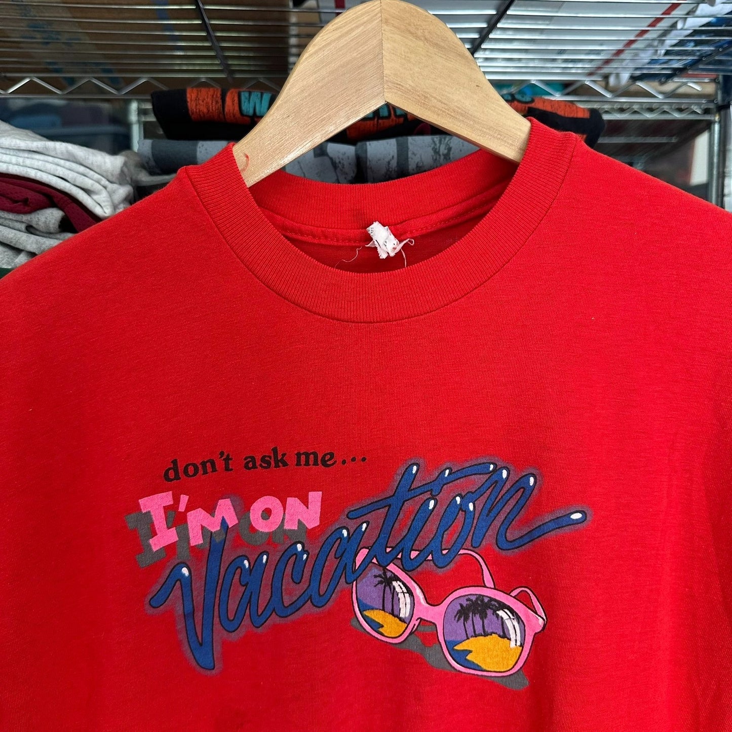 Vintage 80s Vacation Humor T-Shirt Single Stitch Red L Tropical Summer Travel