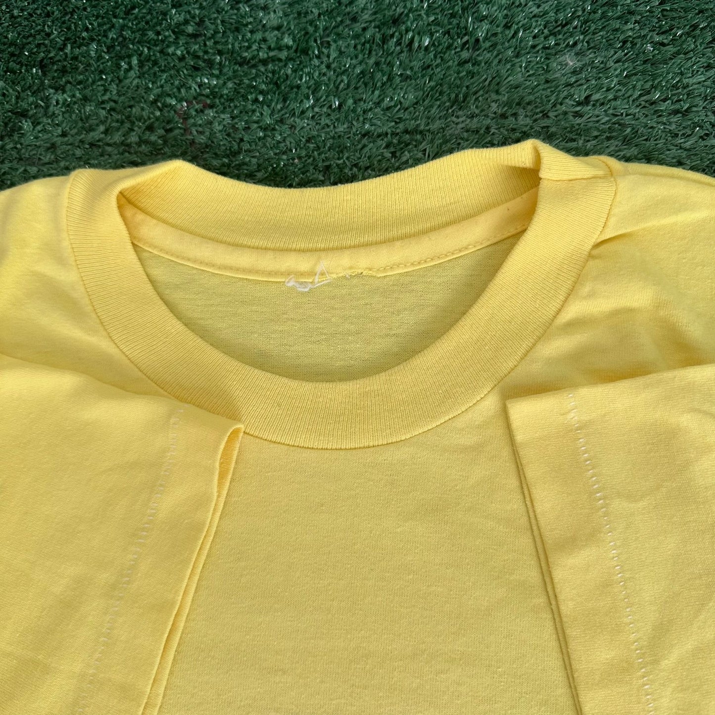 Vintage 90s Moonshine Rod Run Car Show T-Shirt Single Stitch Americana Yellow M