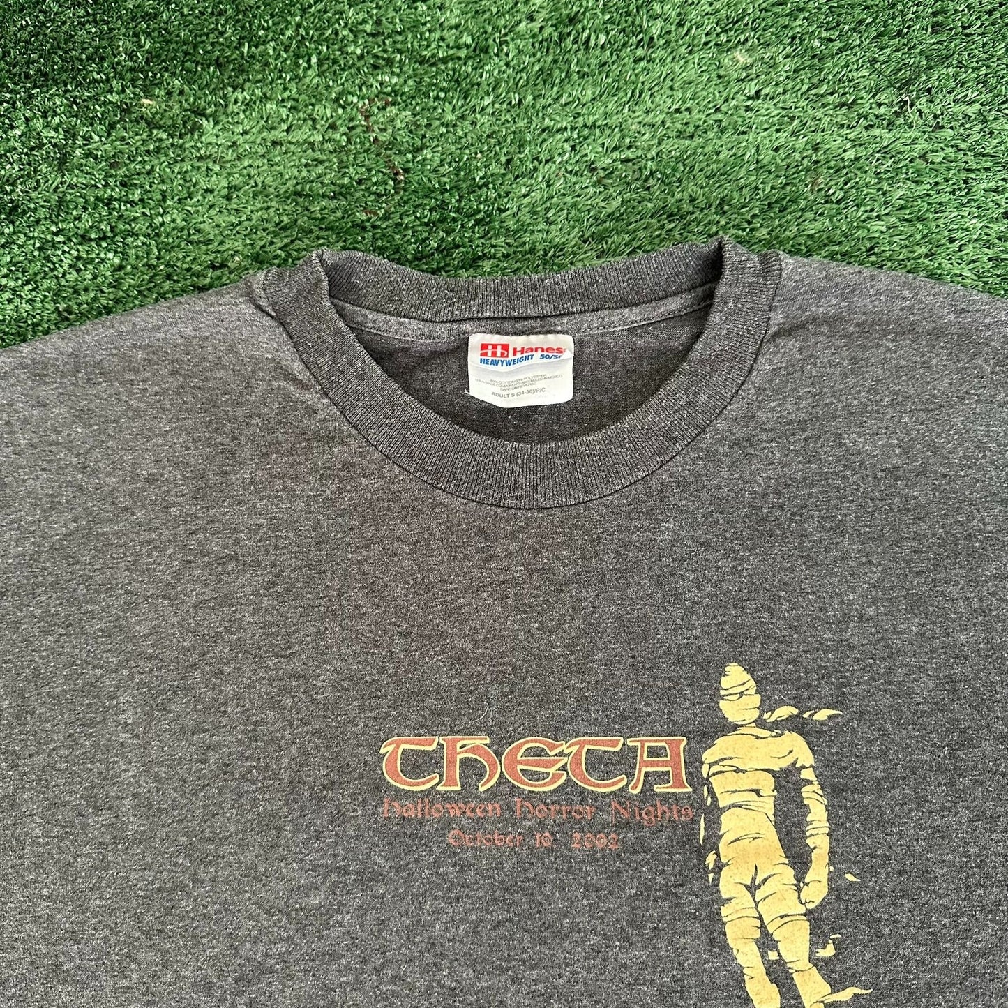 Vintage Y2K Elvira Halloween Horror Nights T-Shirt Mummy Gray S HHN Theta ΚΑΘ