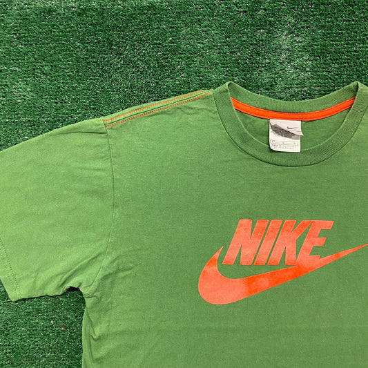 Vintage Y2K Nike Center Swoosh Logo Essential Athletic Tee