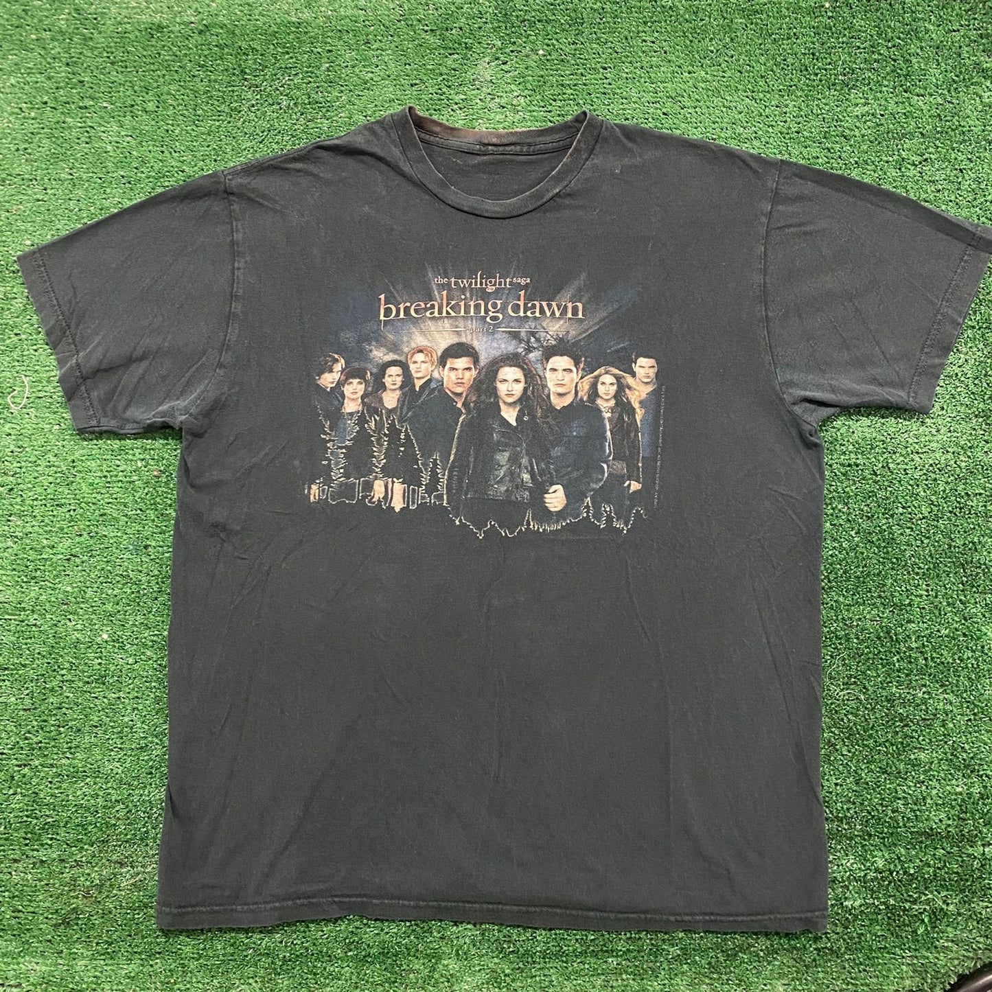 Vintage Y2K Twilight Breaking Dawn Shirt Vampire Black Tee