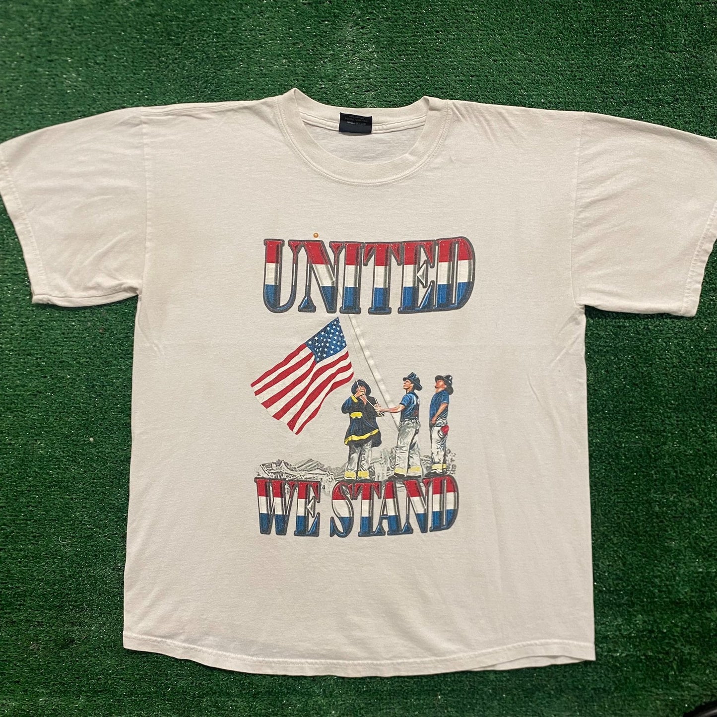 Vintage Y2K Ground Zero 9/11 Essential USA American Flag Tee