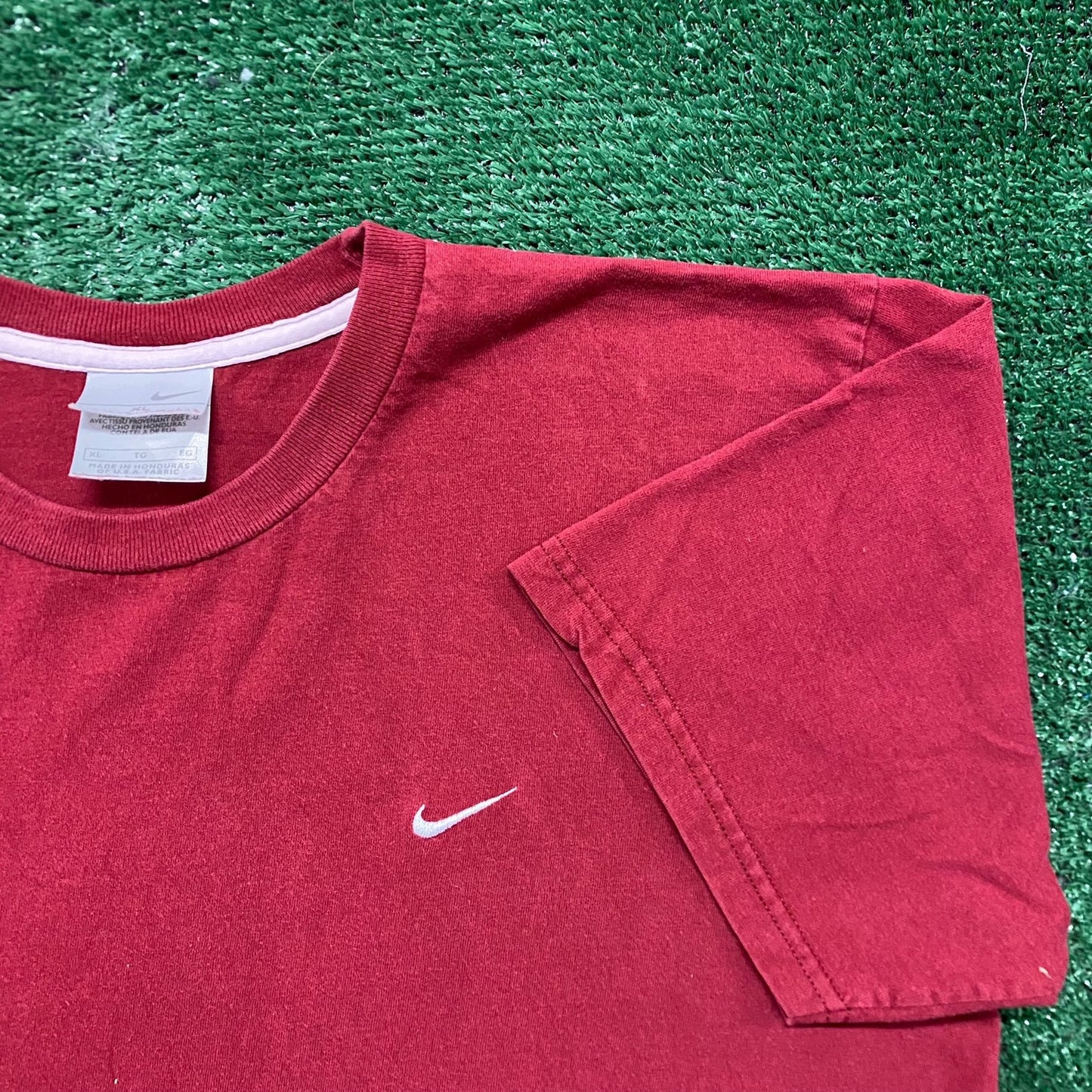 Vintage Y2K Nike Off Center Solo Swoosh Logo Athletic Tee