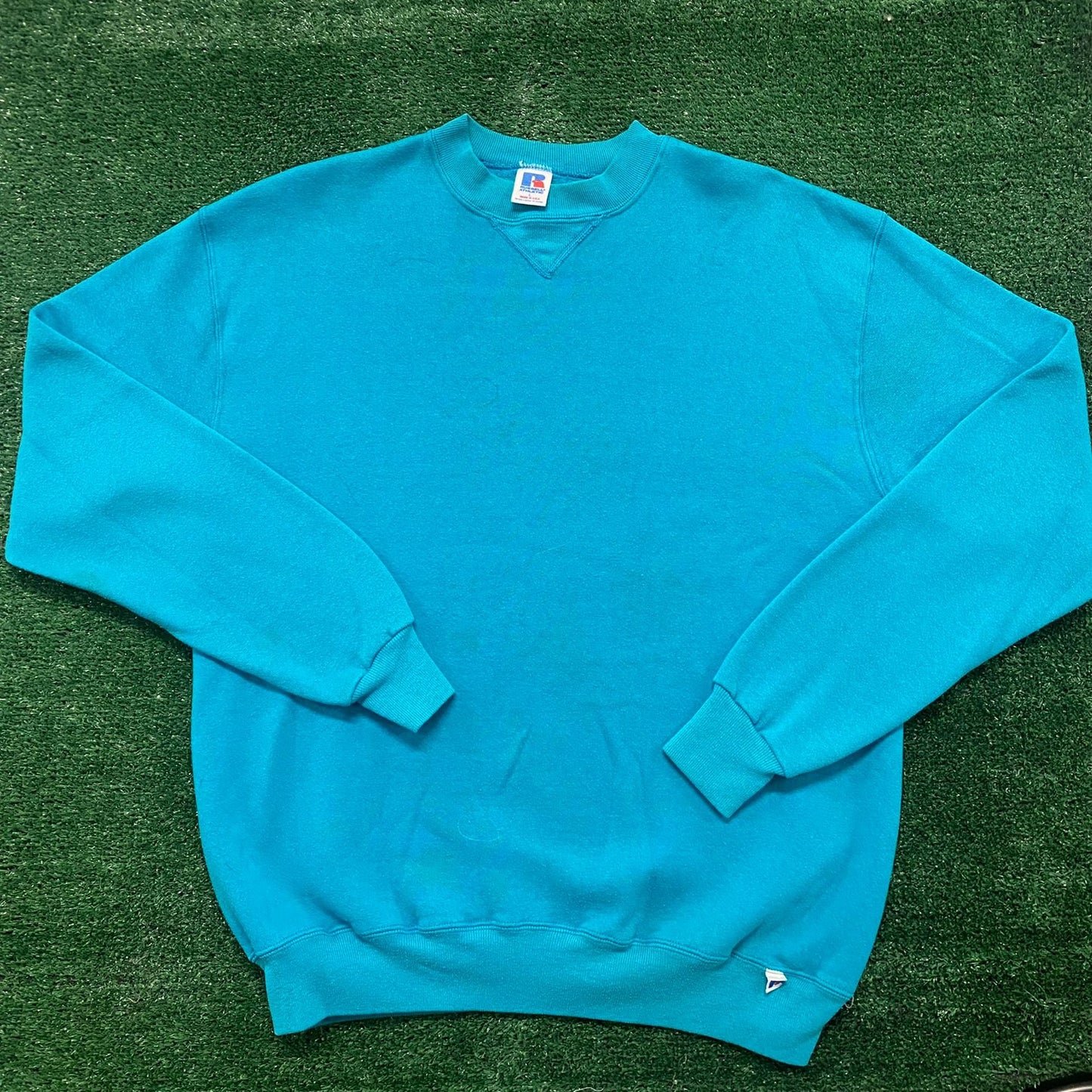 Vintage 90s Russell Essential Blank Crewneck Sweatshirt