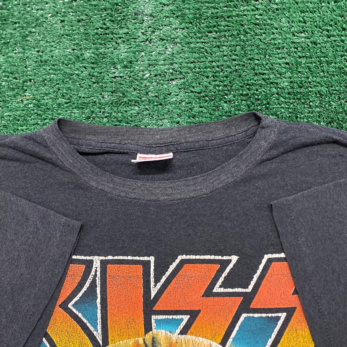 Vintage 90s KISS Hot In the Shade Faded Metal Rock Band Tee