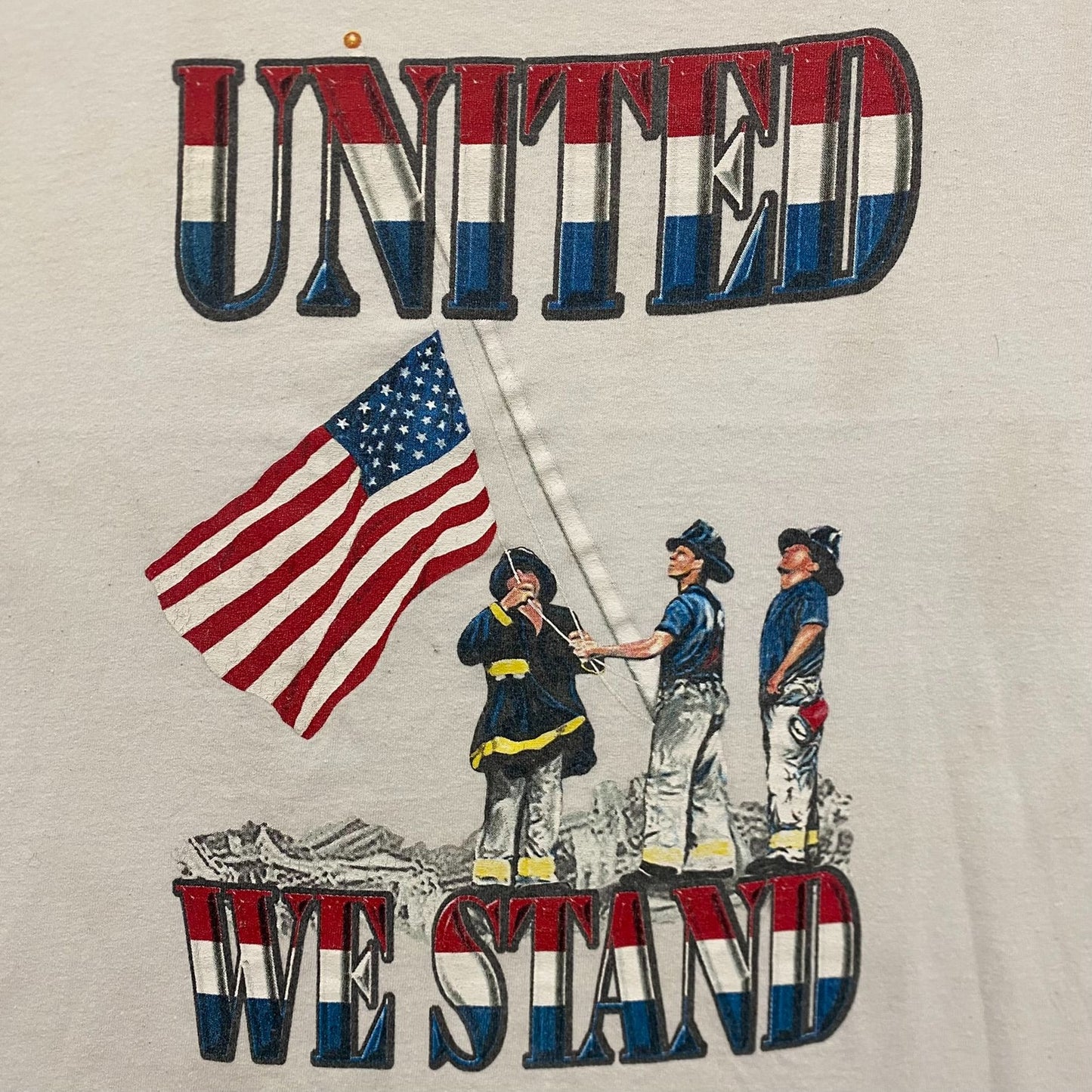 Vintage Y2K Ground Zero 9/11 Essential USA American Flag Tee