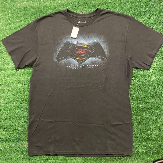 Batman v Superman Vintage DC Comics Movie T-Shirt
