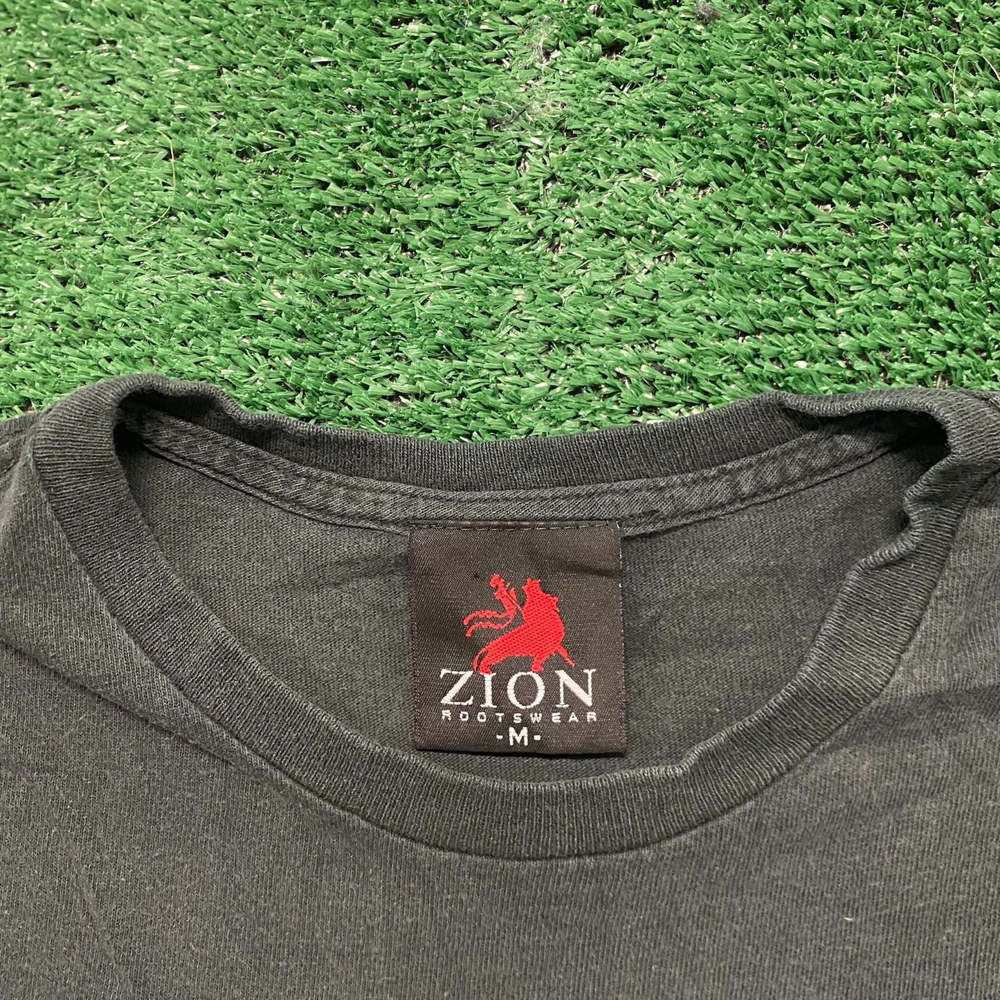 Vintage Y2K Bob Marley One Love Zion Essential Band T-Shirt