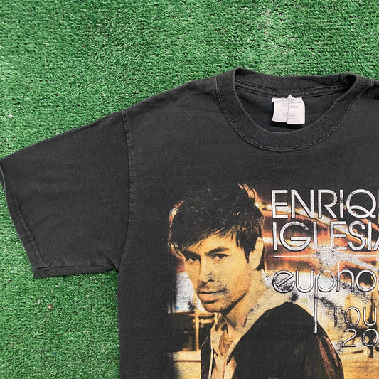Vintage Y2K Enrique Iglesias Pitbull Euphoria Tour Band Tee