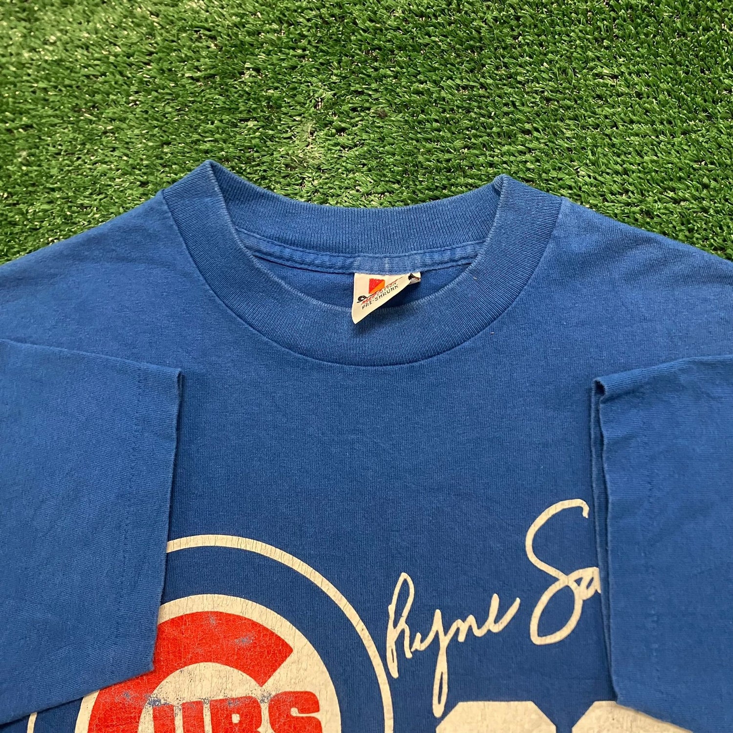 rayn sports, Shirts, Vintage Chicago Cubs Novelty Shirt