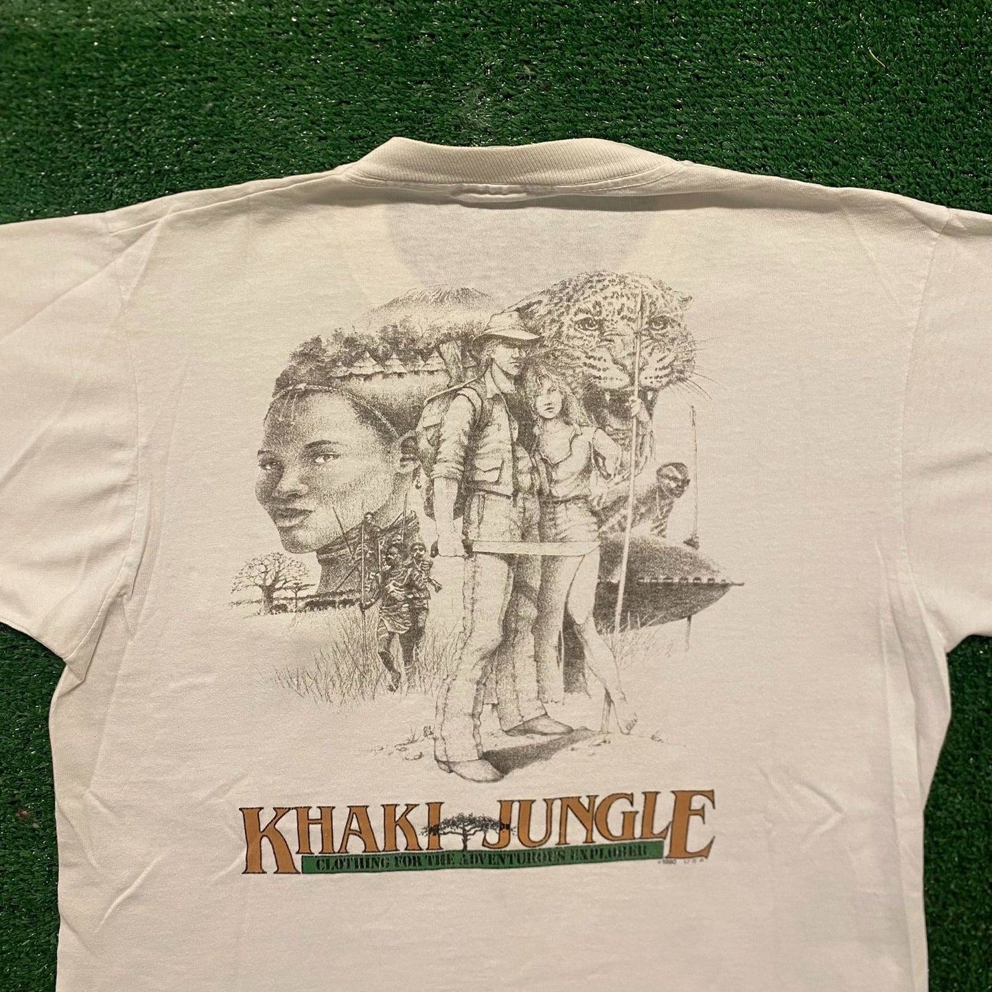 Khaki Jungle Vintage 90s Safari Animals Nature T-Shirt