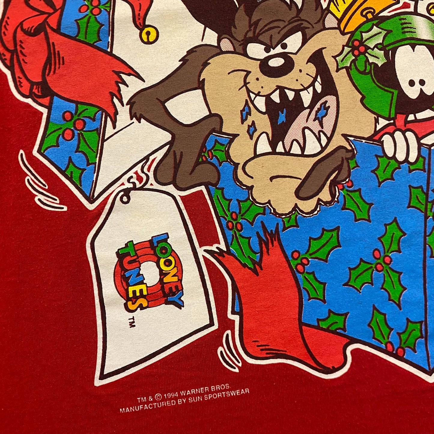 Looney Tunes Christmas Vintage 90s Cartoon T-Shirt