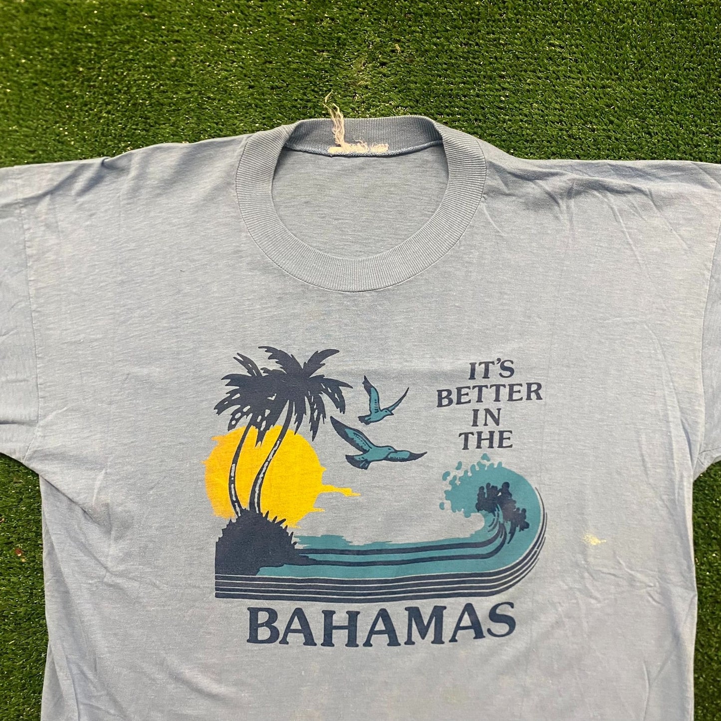 Bahamas Island Beach Vintage 80s Vacation Tourist T-Shirt